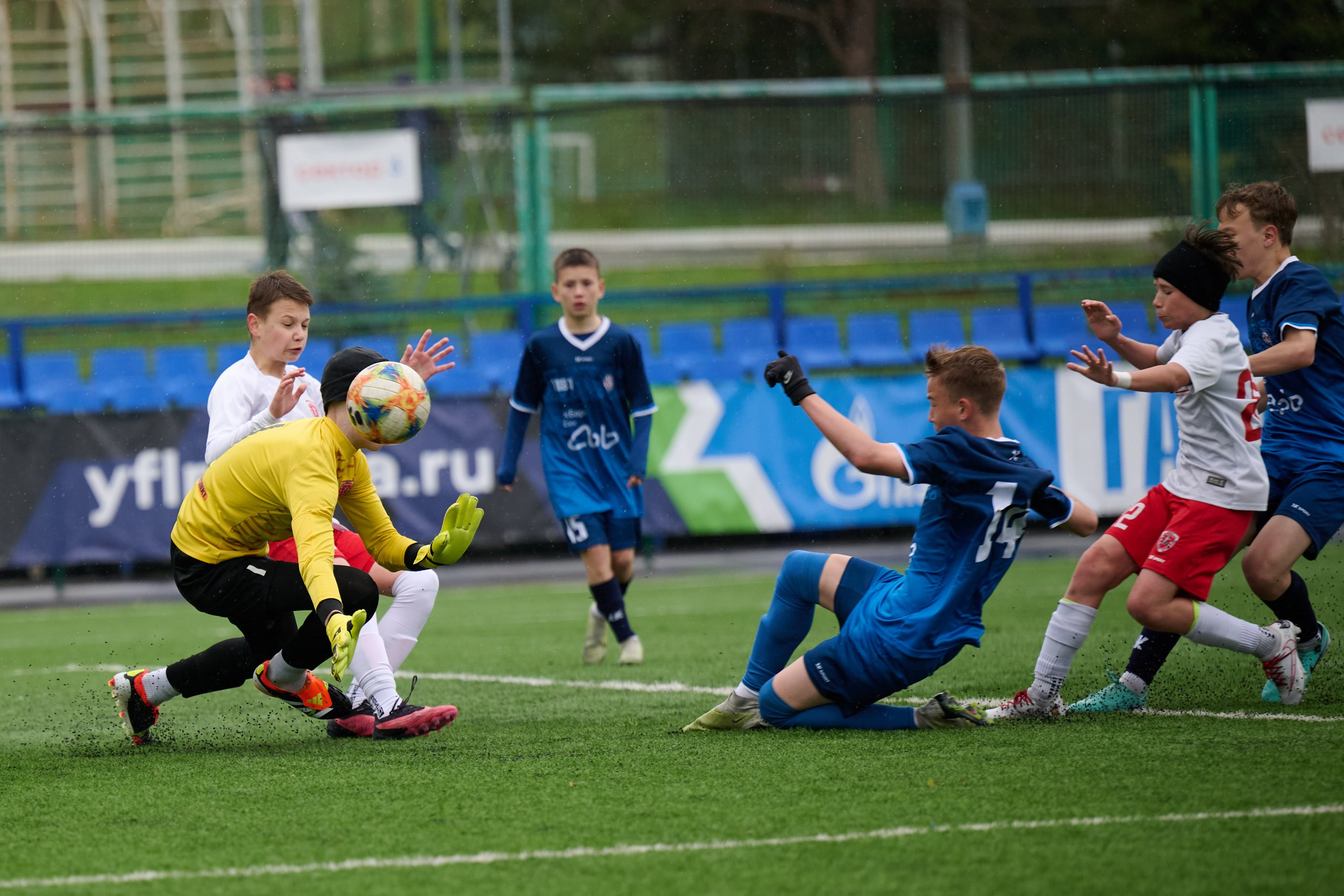 Кубок РФС среди юношеских команд клубов ФНЛ «Приволжье». Спортивный репортажный фотограф в Ижевске Сергей Мерзляков