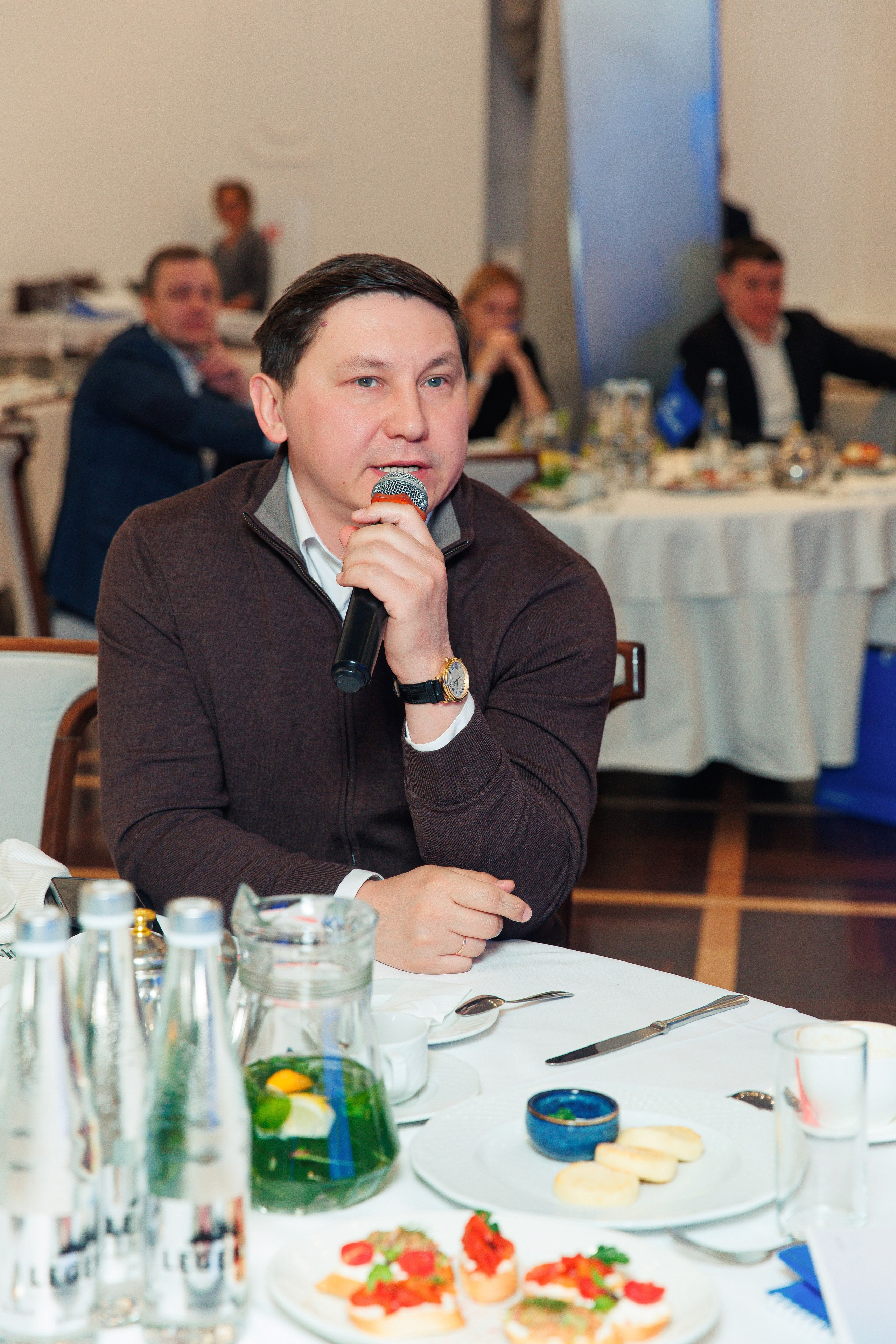 Бизнес-завтрак от Газпромбанка. Репортажный и свадебный фотограф в Уфе Павел Кожевников