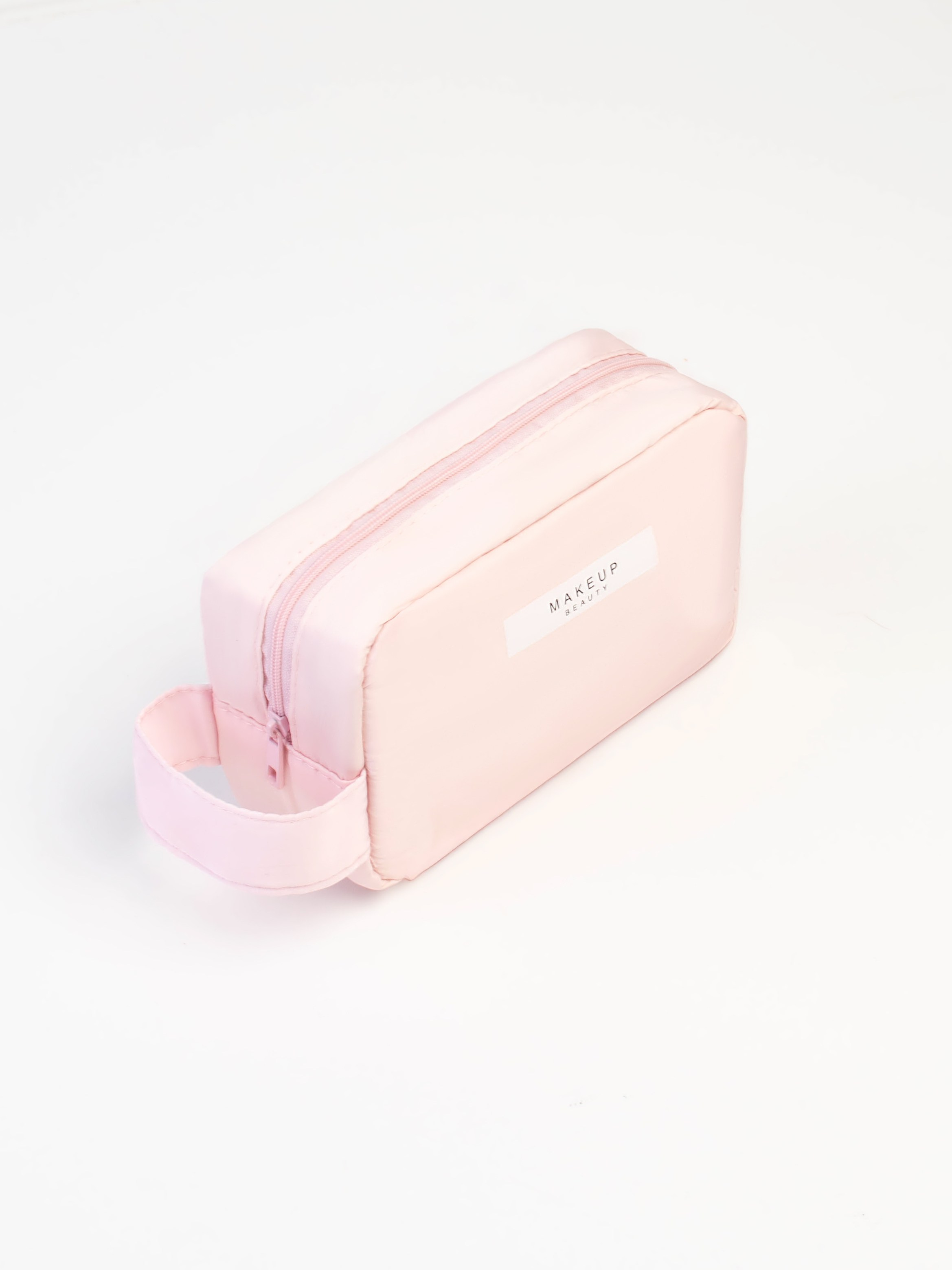 Предметные фото для маркетплейса. Портретный и Фитнес фотограф в Москве Владислава Рыбалкина