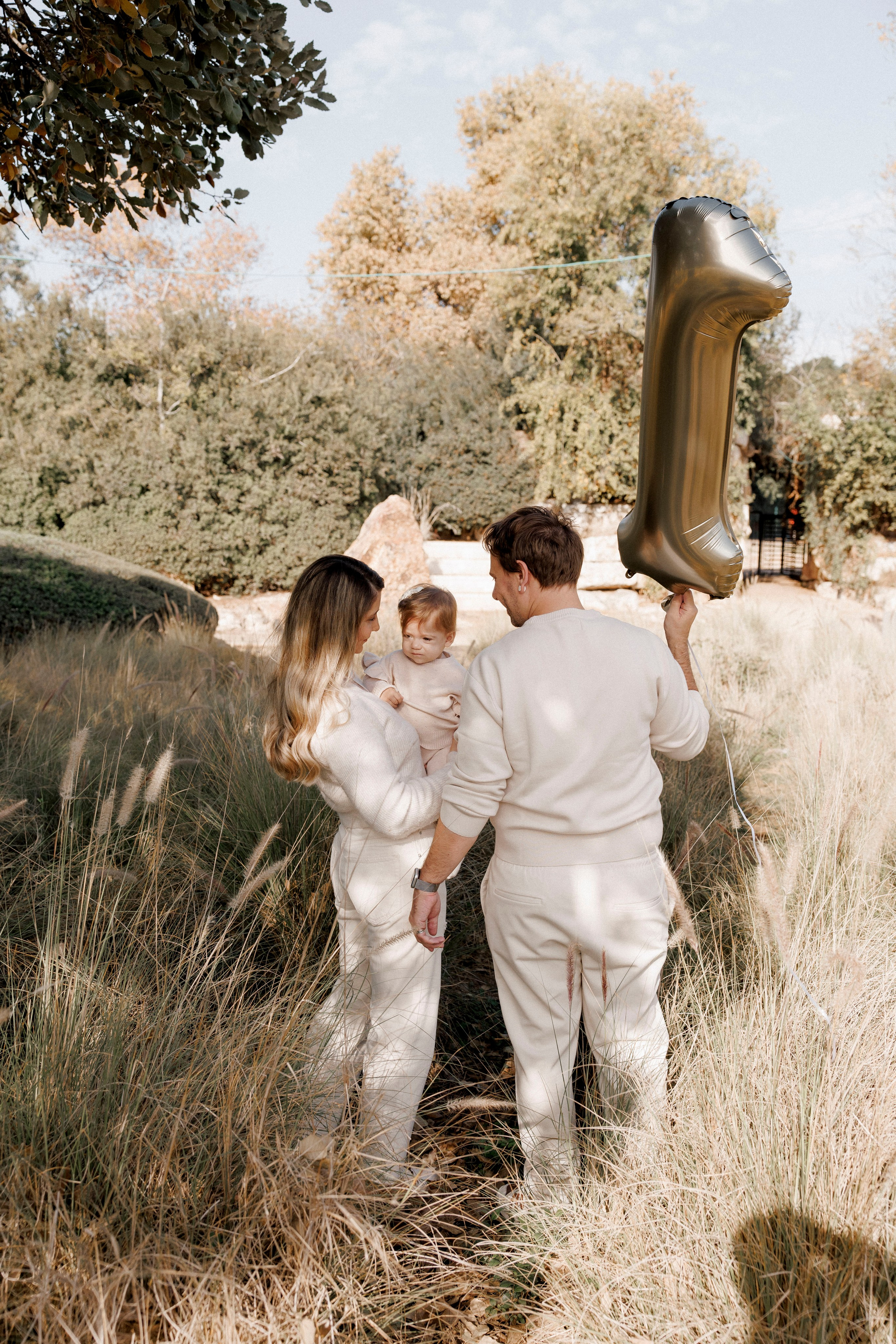 First year photoshoot inside the park (early morning). Главная