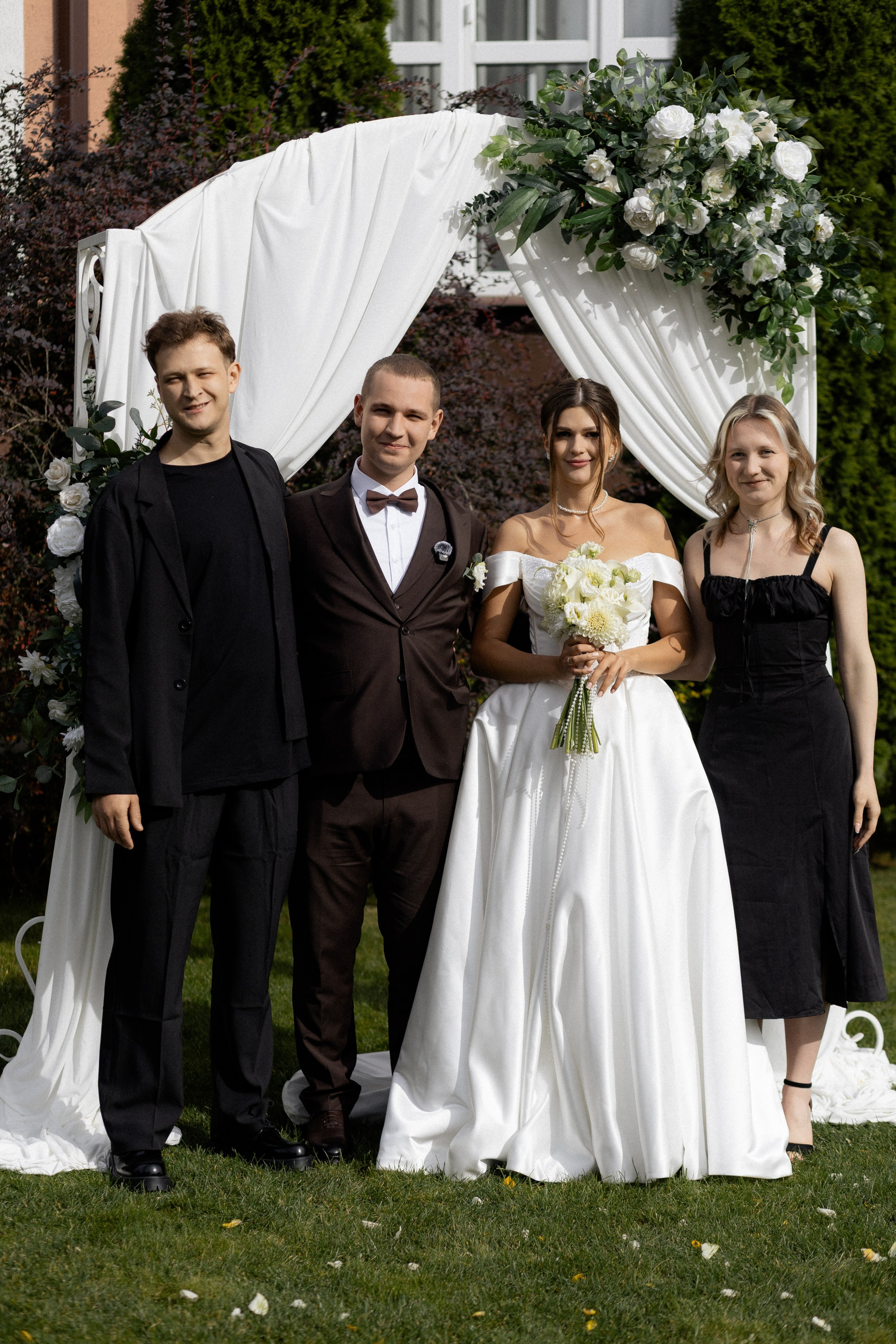 Свадебная фотосессия Анастасии и Игоря в Усадьбе Легенда. Свадебный фотограф в Минске/Беларуси Сергей Спиридонов