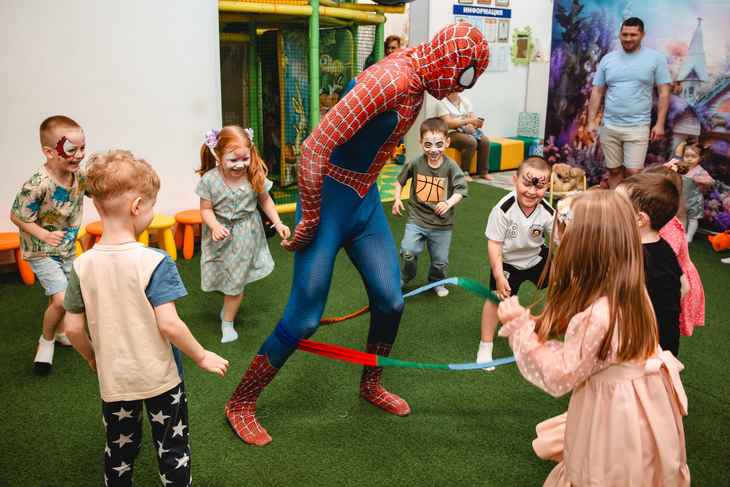 РЕПОРТАЖНАЯ детская. Фотограф крещений, семейный фотограф Приходько Ксения