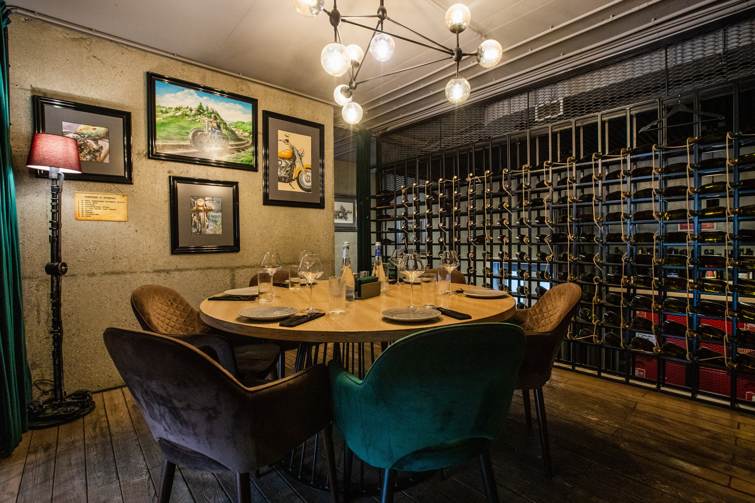 Байки Бар I Интерьер. Репортажный и портретный фотограф в Екатеринбурге Гизатуллин Марат