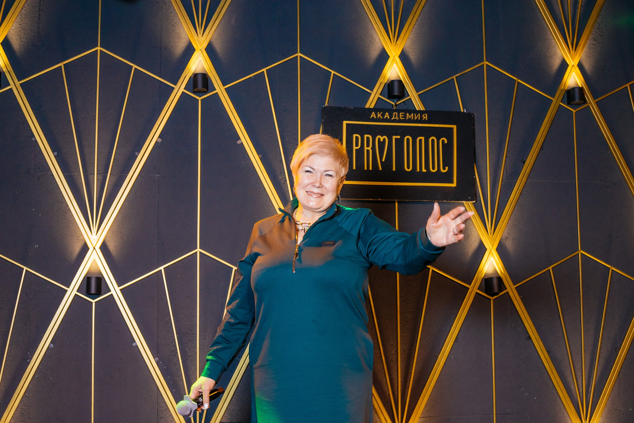 КАРАОКЕ БАР P'YANO. Репортажный и портретный фотограф в Екатеринбурге Гизатуллин Марат