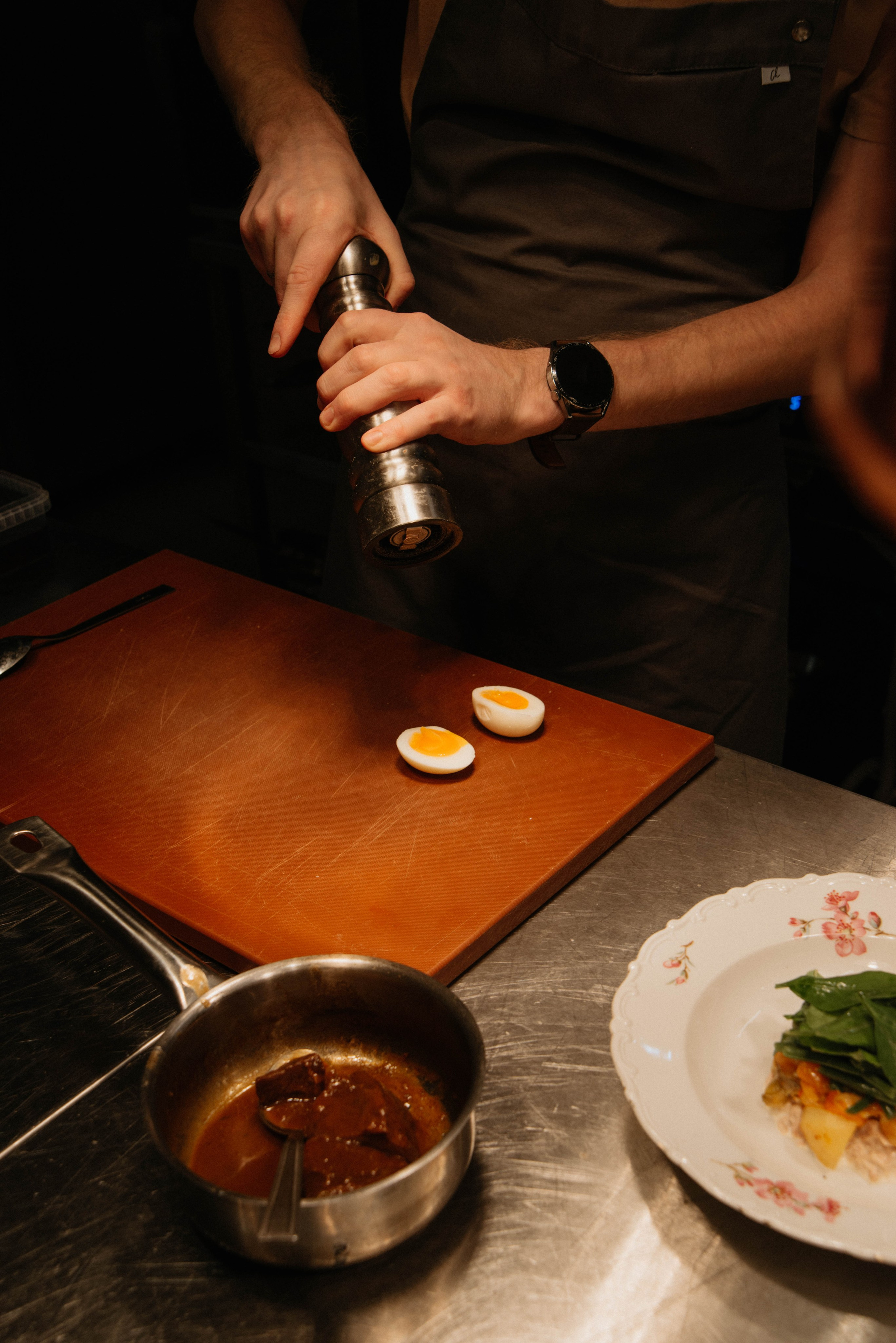 Контентная фотосессия для ресторана La Volte. Ксения Glossa. Портретный и репортажный фотограф в Самаре