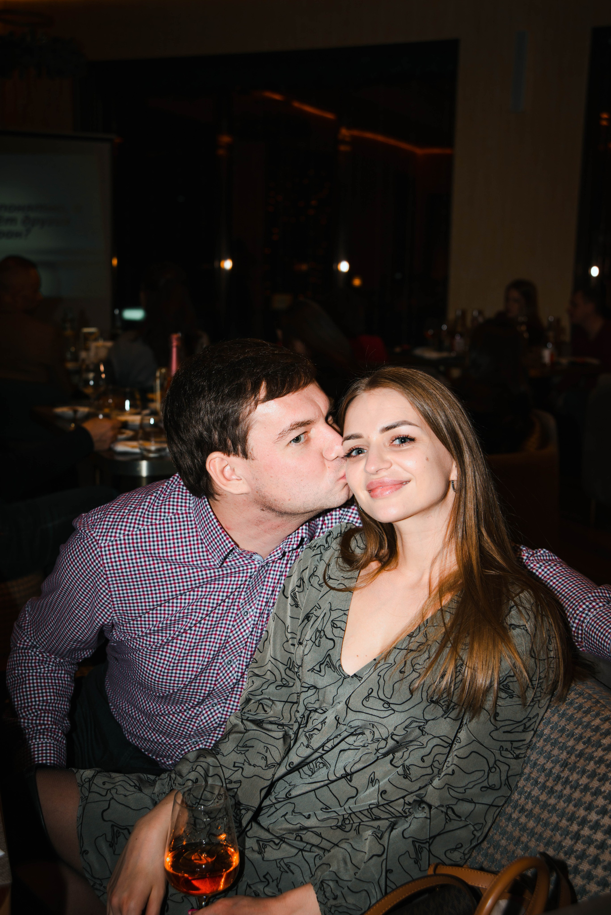 Праздник в стенах клубного пространства «Своя Среда». Ксения Glossa. Портретный и репортажный фотограф в Самаре