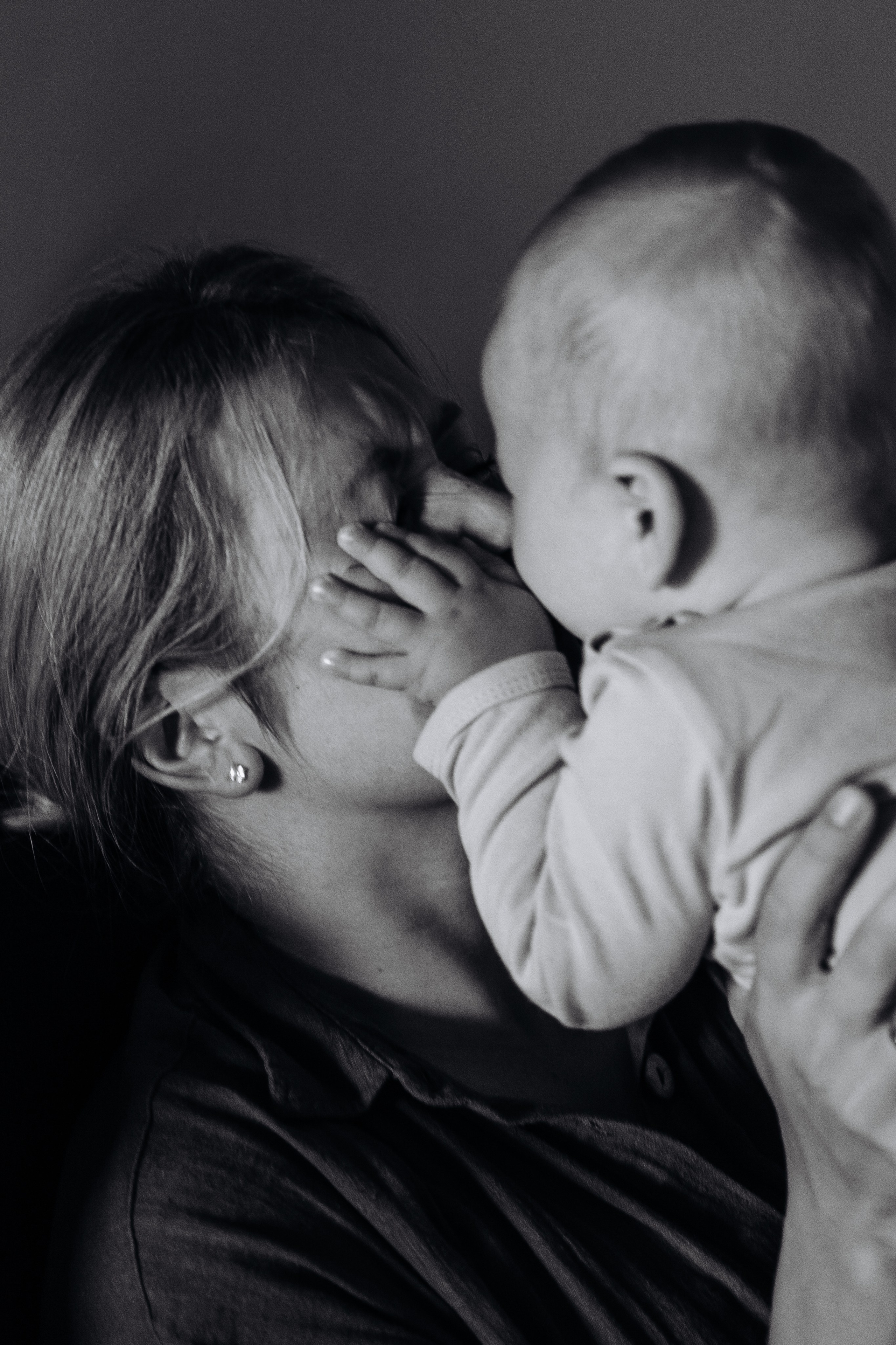 Аня и Сема.Дома. Семейный фотограф в Красноярске