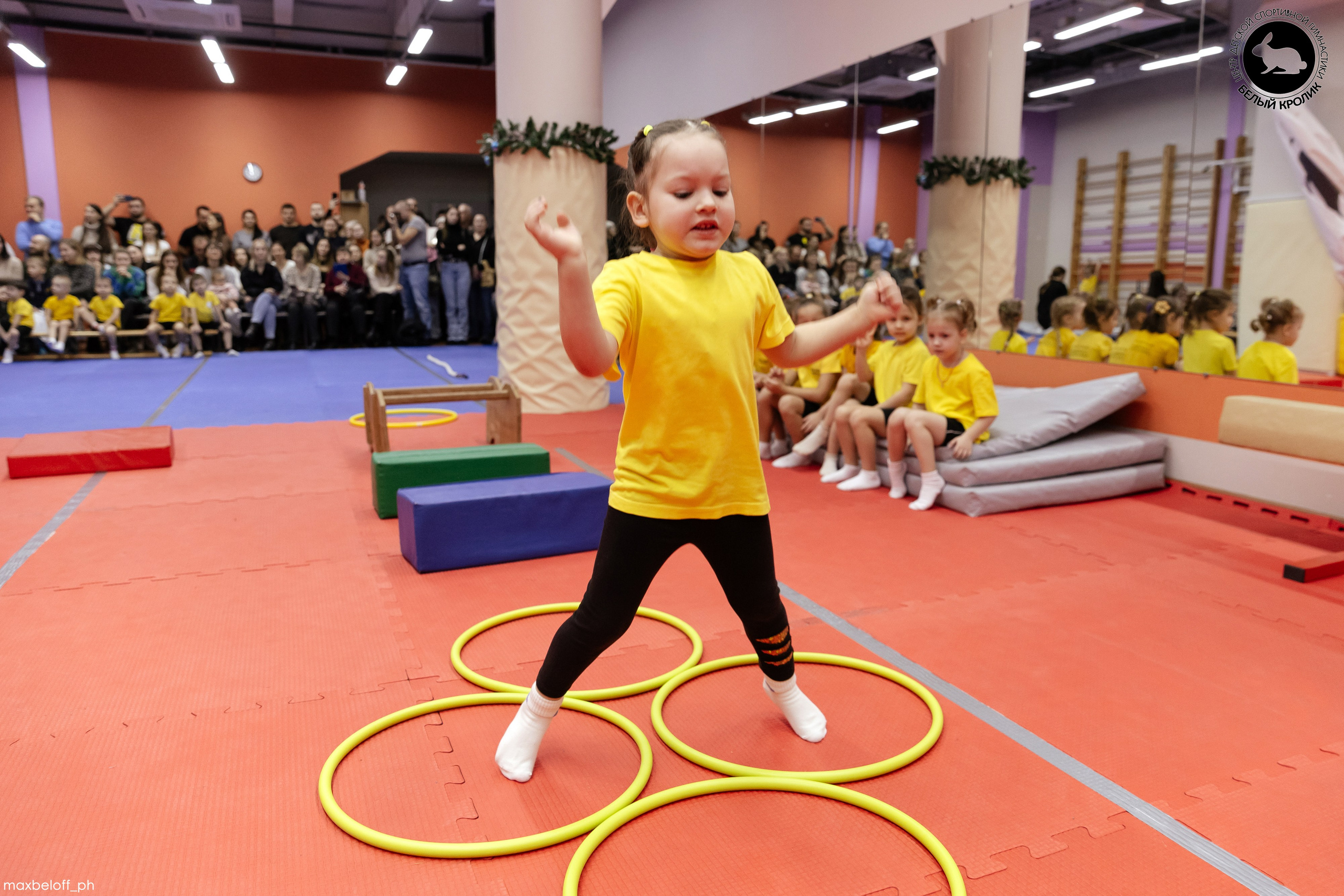 Белый кролик. Соревнования. Семейный фотограф — Макс Белогрудов