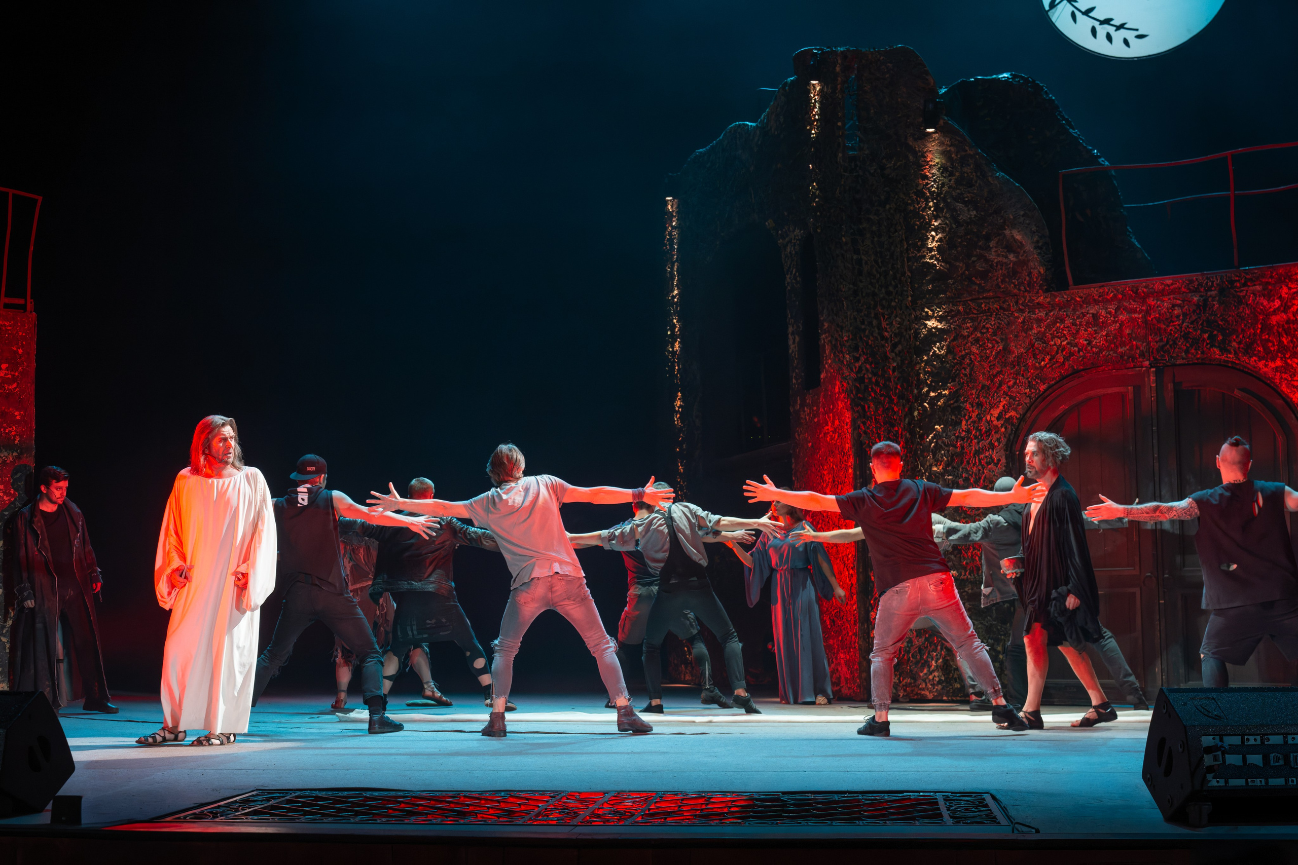 Театр Моссовета: Иисус Христос Супервезда — 35 лет на сцене. Сайт фотографа Сергея Абрамова