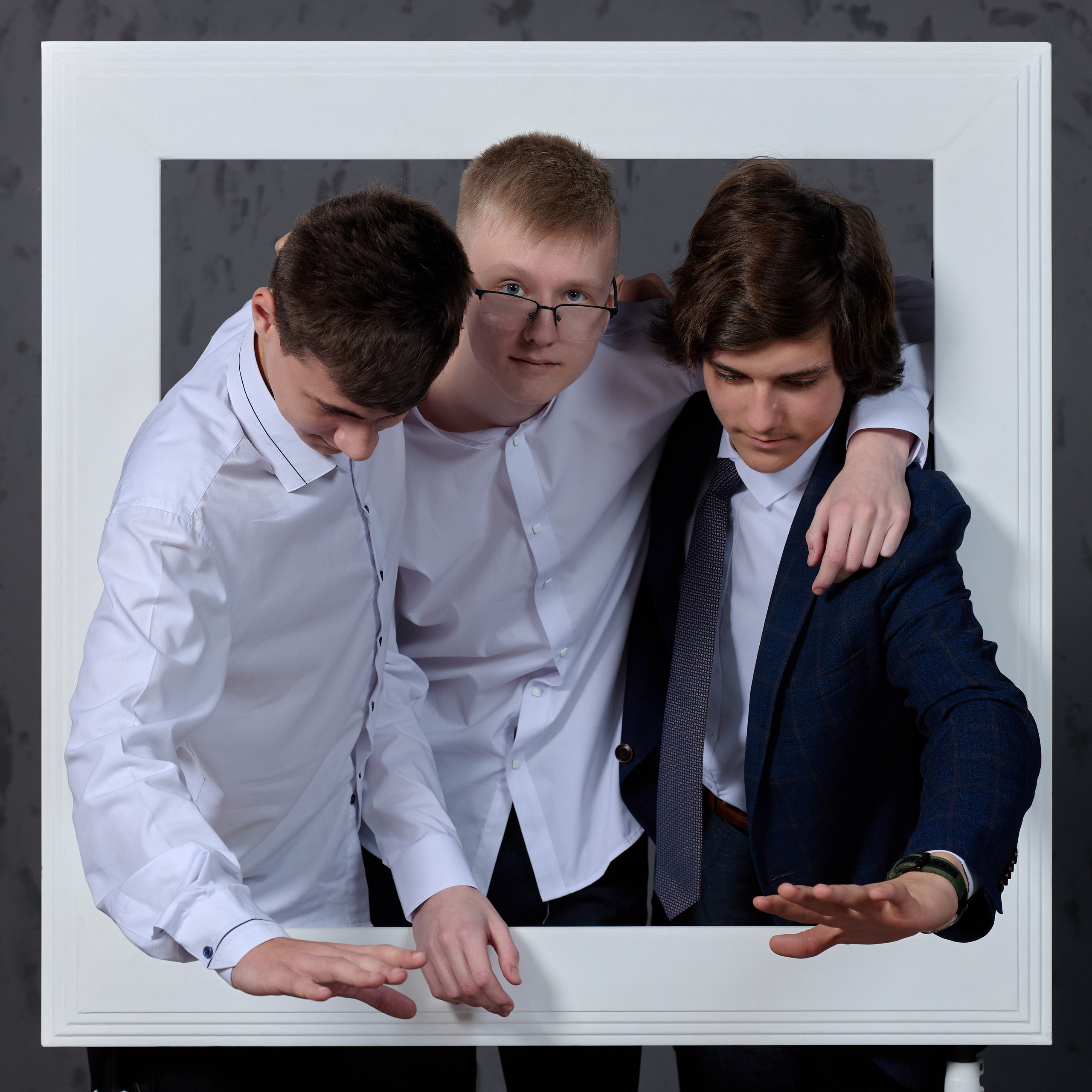 Сьемка выпускного альбома в Таганроге (с рамкой). Фотограф Выпускные альбомы Таганрог Сергей Коробченко