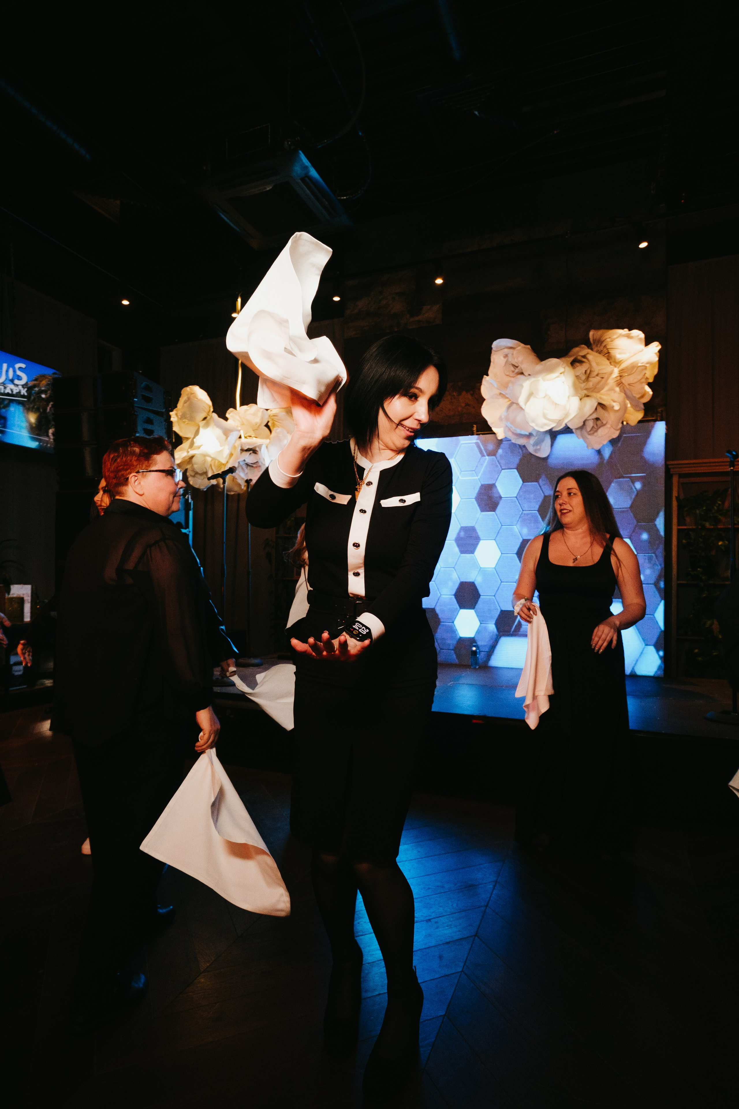 Корпоратив в Сириусу (Адлер) 10 лет компании. Свадебный фотограф Денис Ожигин в Краснодаре и крае. Эмоциональная и стильная съемка вашего дня