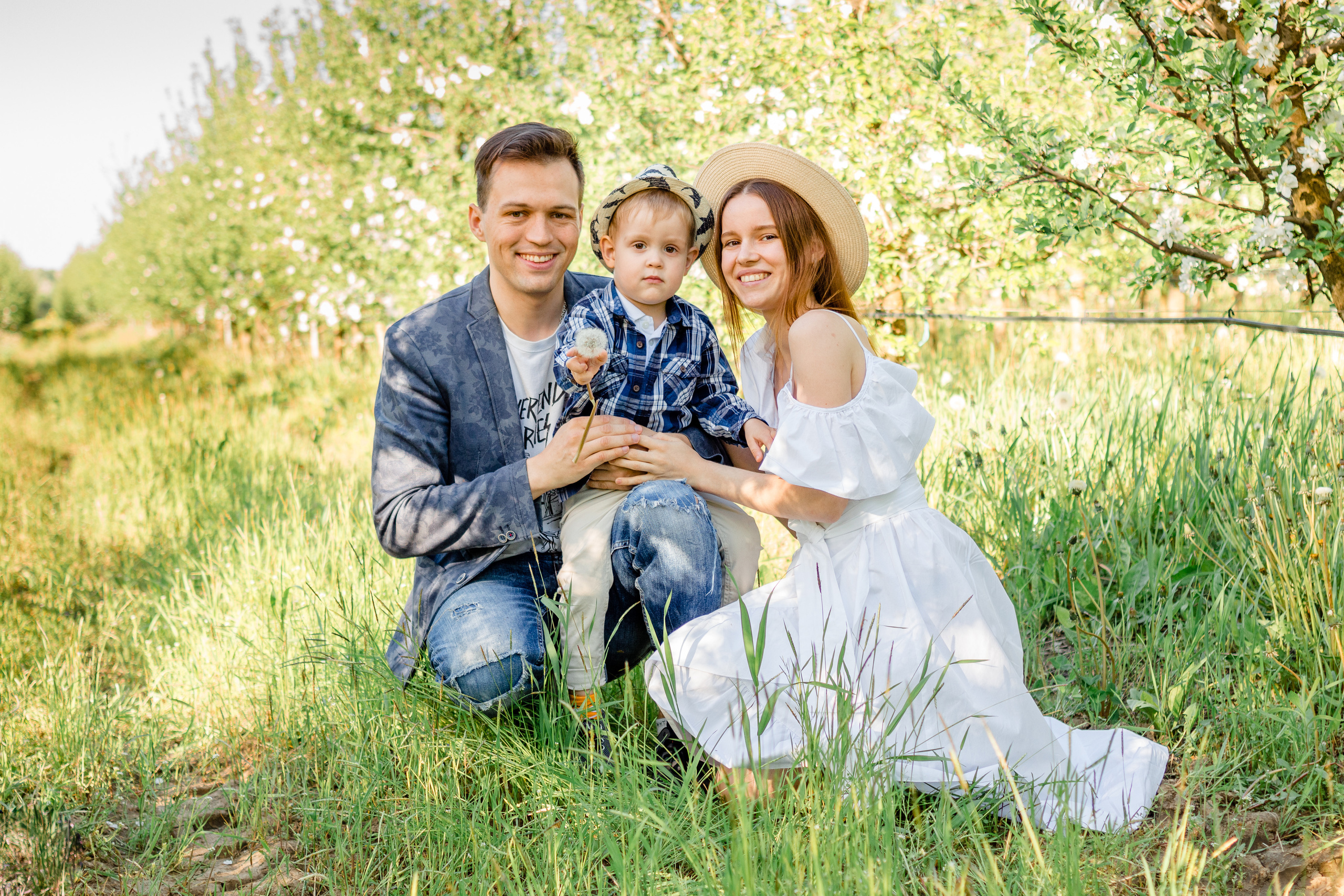 Фотосессия в садах. Фотограф беременных  Апшеронск Краснодарского края Светлана Обламская