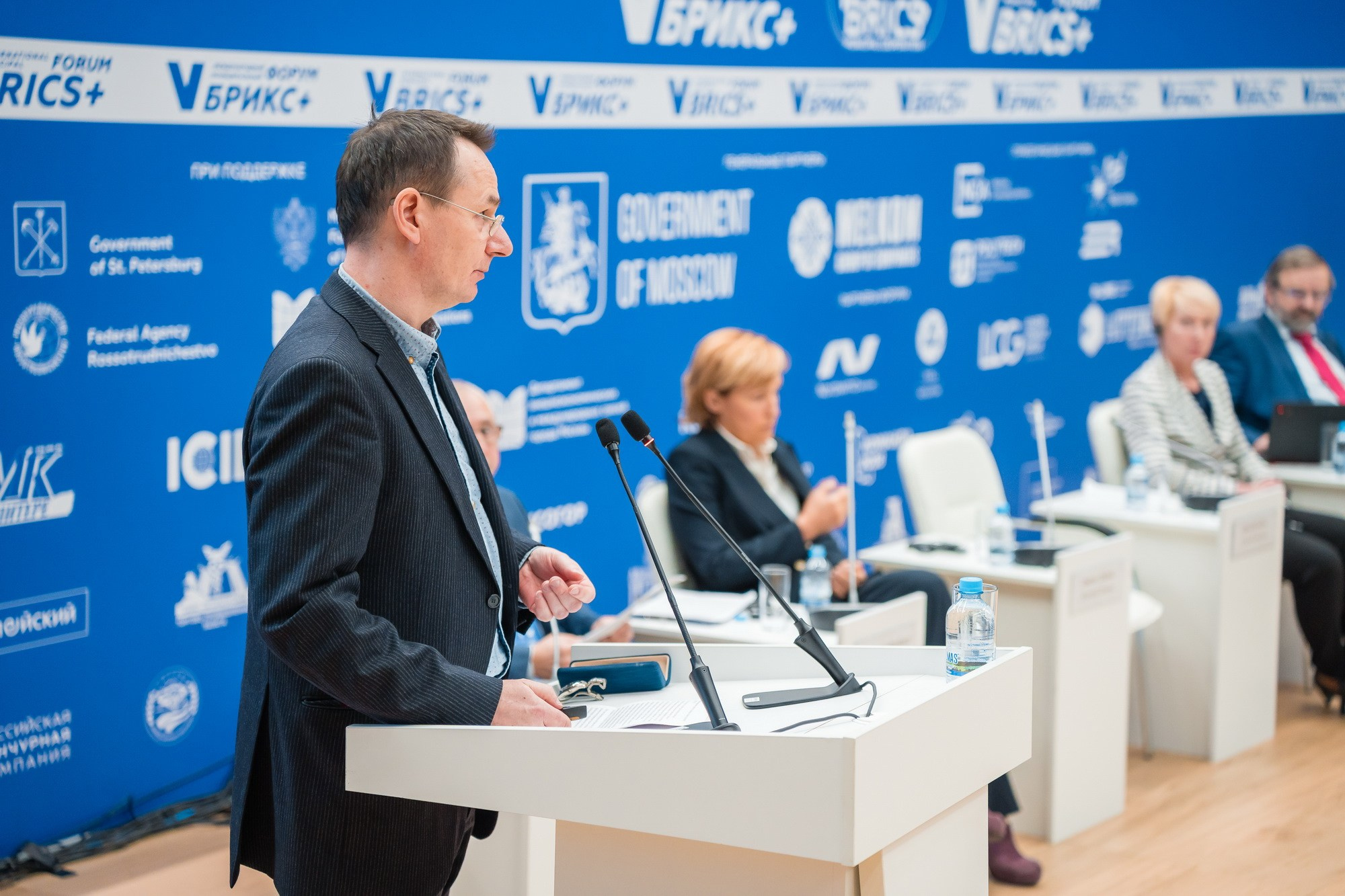 V ММФ БРИКС+ 2023. Фотограф Сергей Лукьяненко