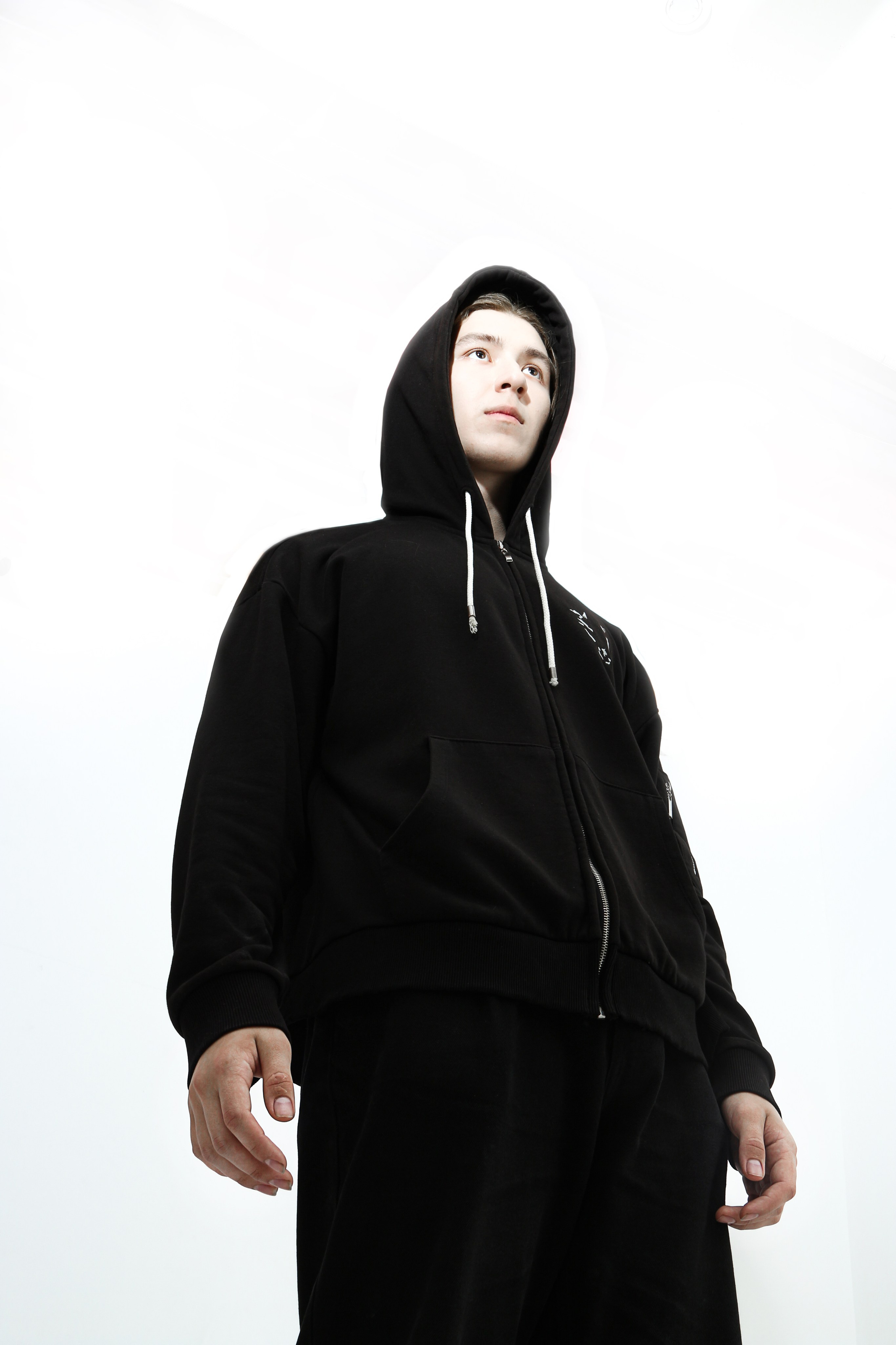 Одежда 2 студия. Алиса Томшина — Фотограф / Видеограф