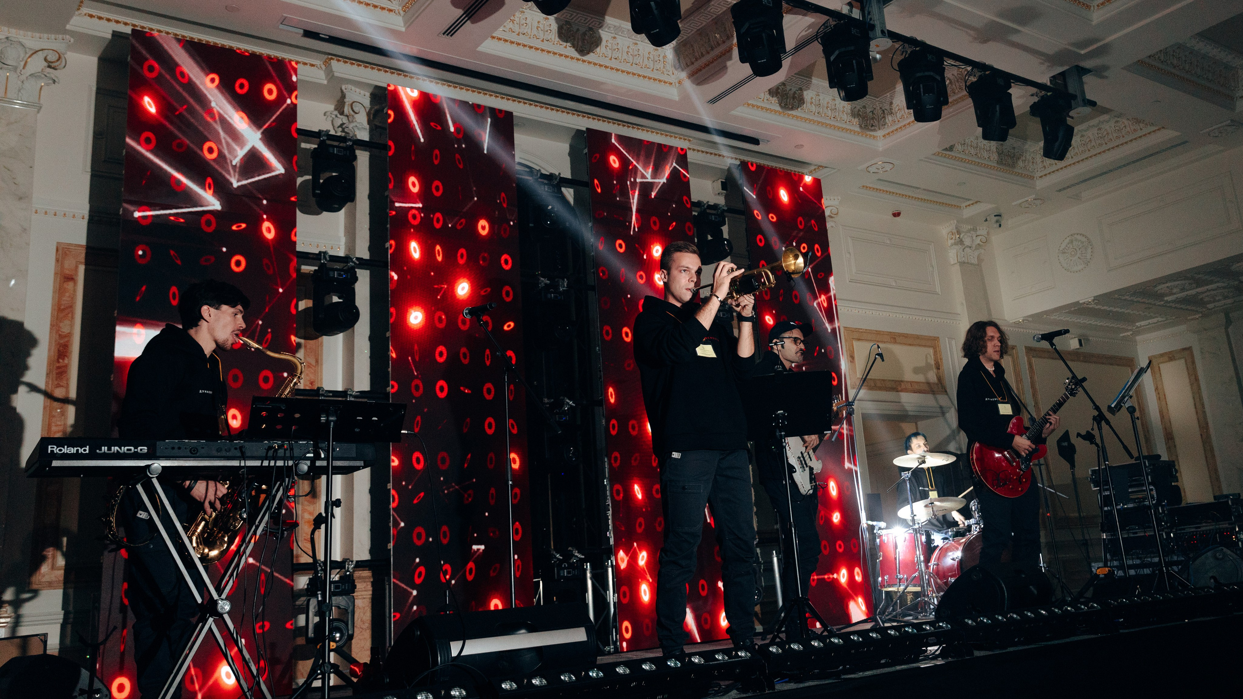 Red ball. Свадебный фотограф в Санкт-Петербурге и Москве Андрей Чернов
