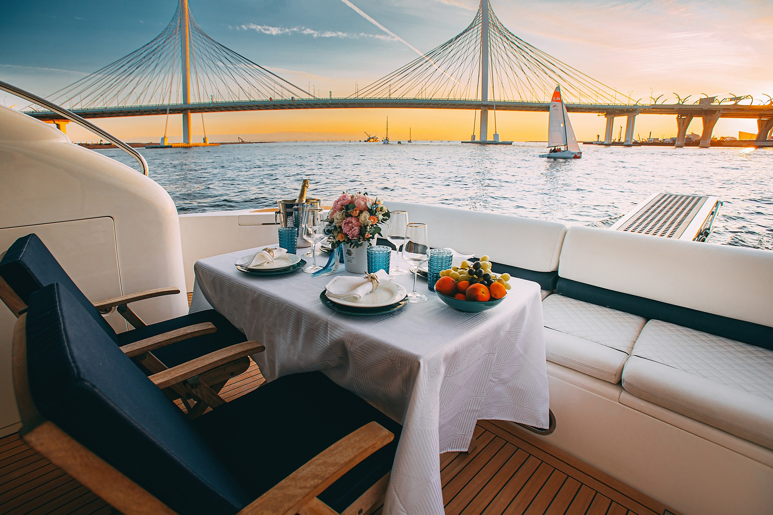 Яхта Princess 57 Esperanza. SPB Rent Boats|аренда катеров и теплоходов