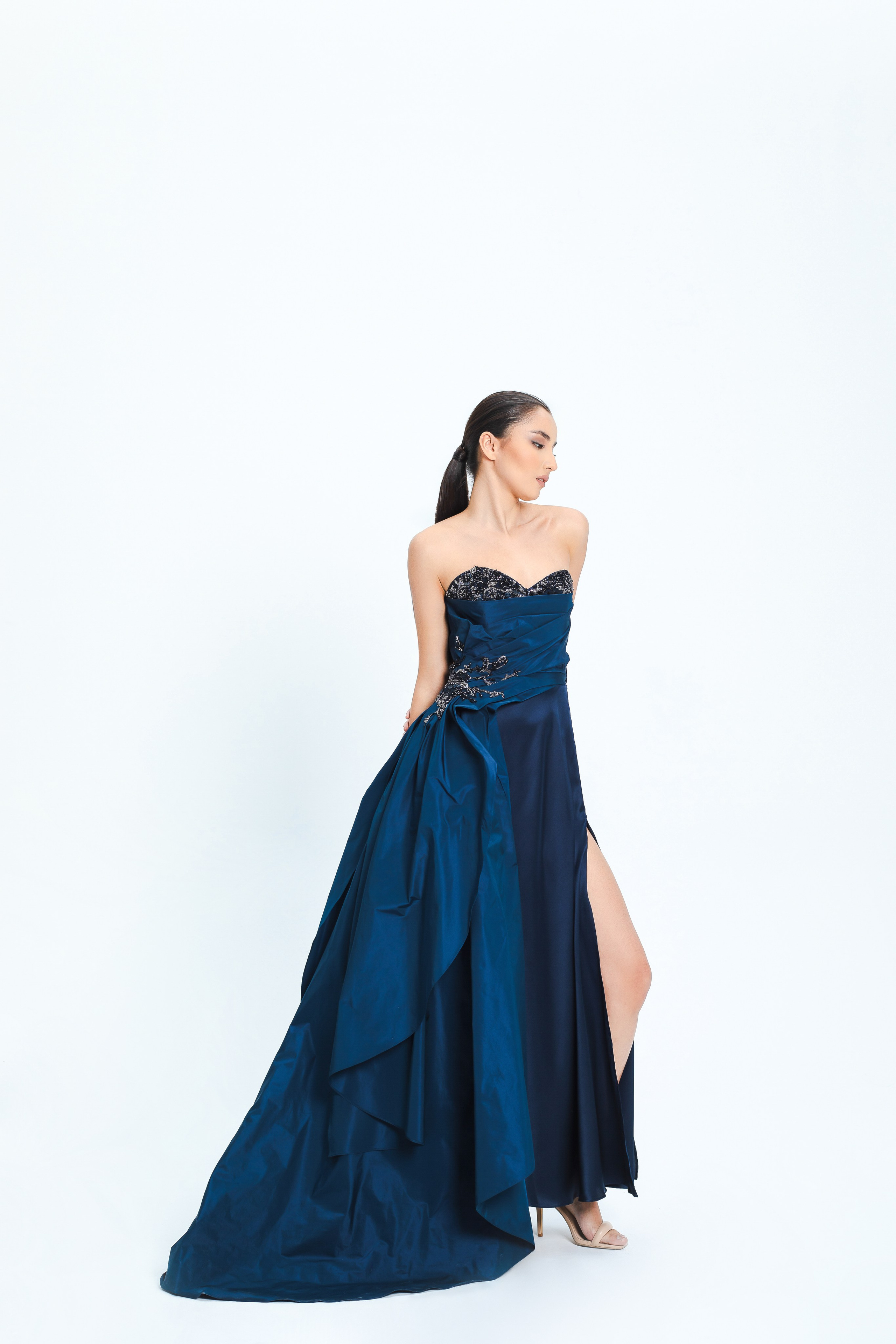 Zardozi. Фотограф Алматы, fashion, бренды, индивидуальные съемки