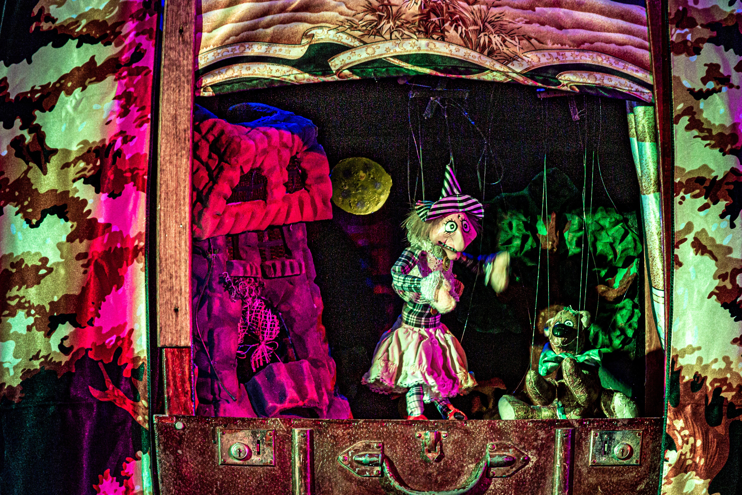 Маленькая ведьма спектакль театра Саквояж. Фотограф в Сочи Юрий Шептаев