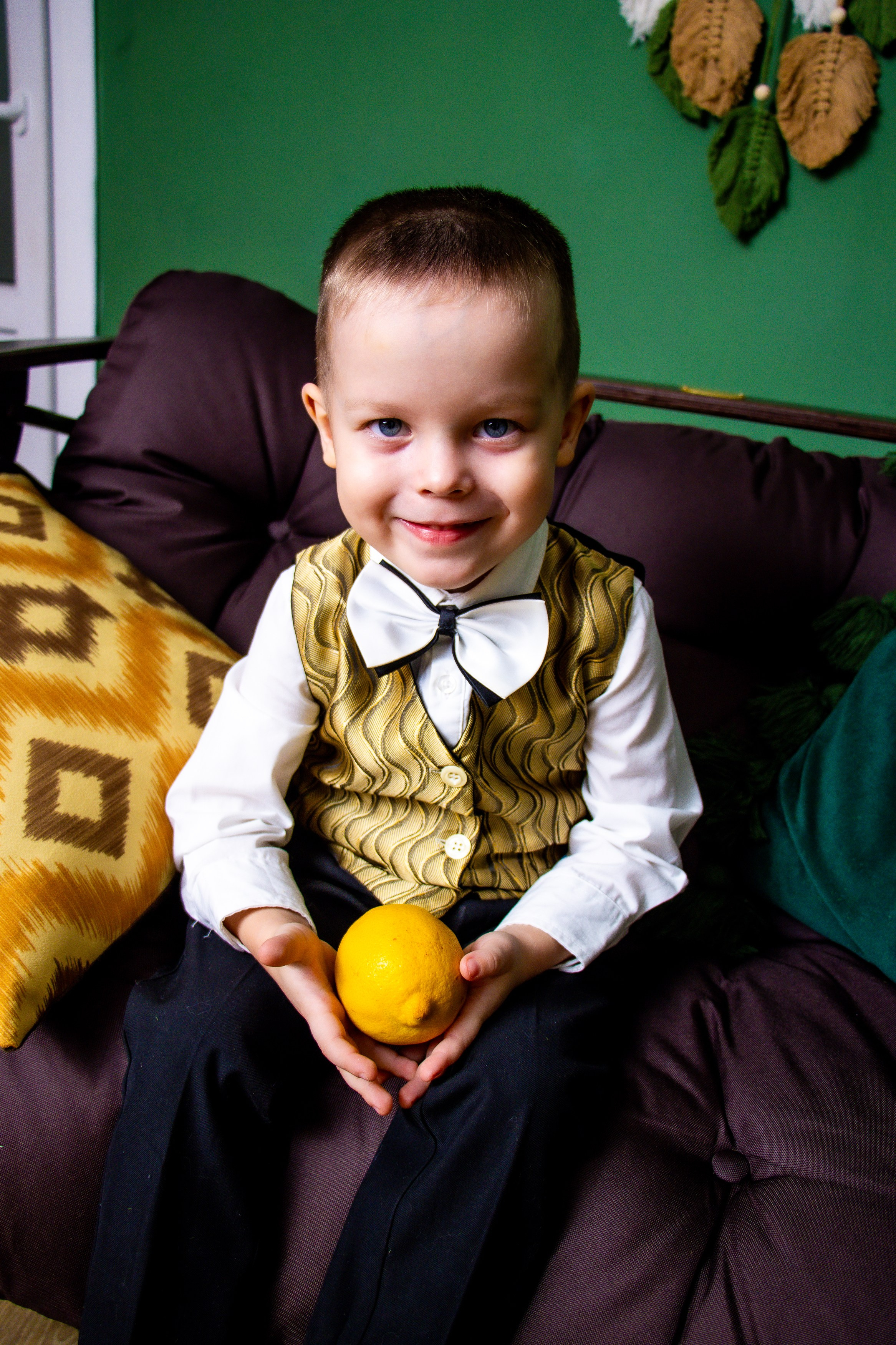 Семейная съемка с мимозой. Фотограф Татьяна Матрос