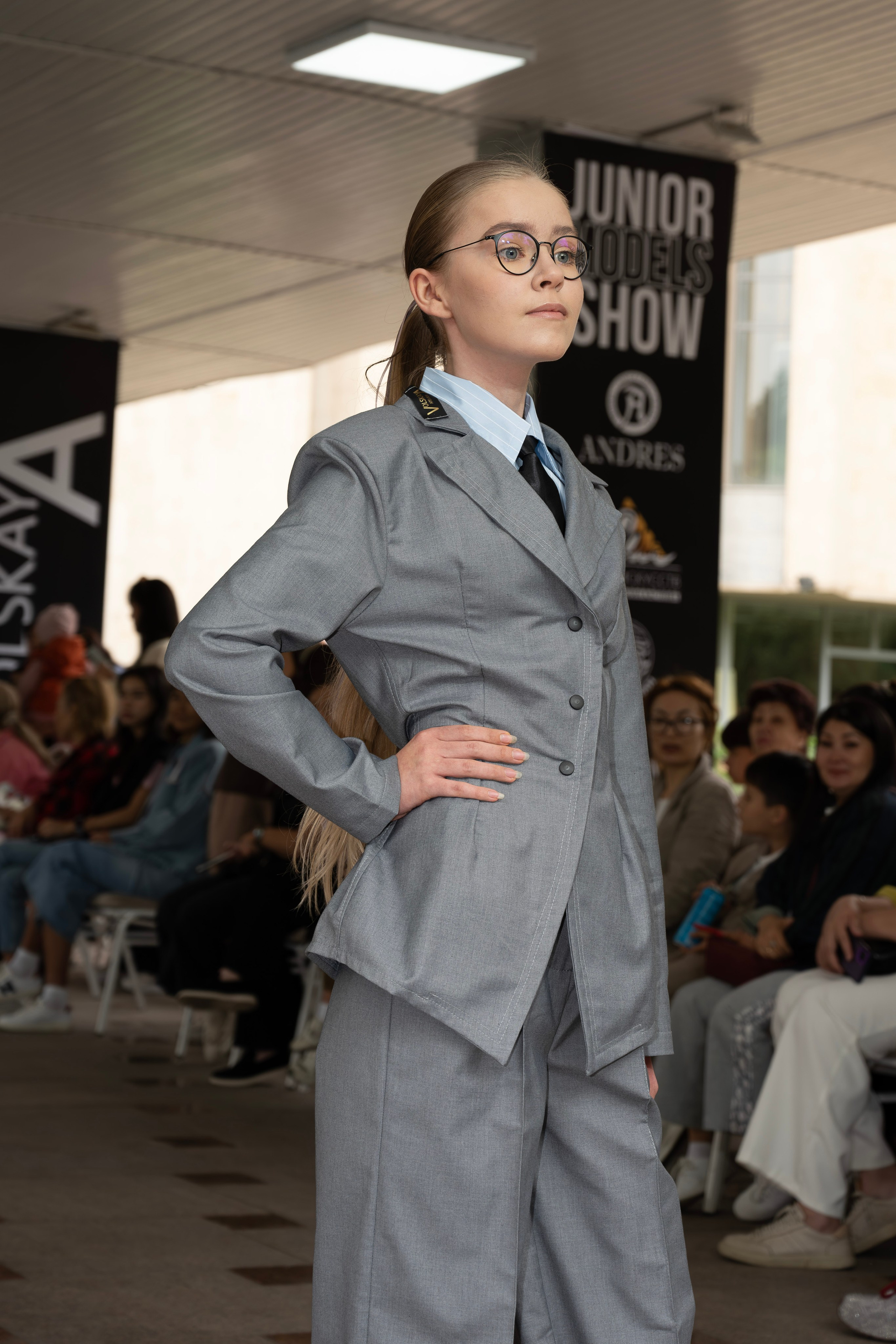 Фотосъемка мероприятия  Junior Fashion week. Фотограф в Алматы Егор Поленов