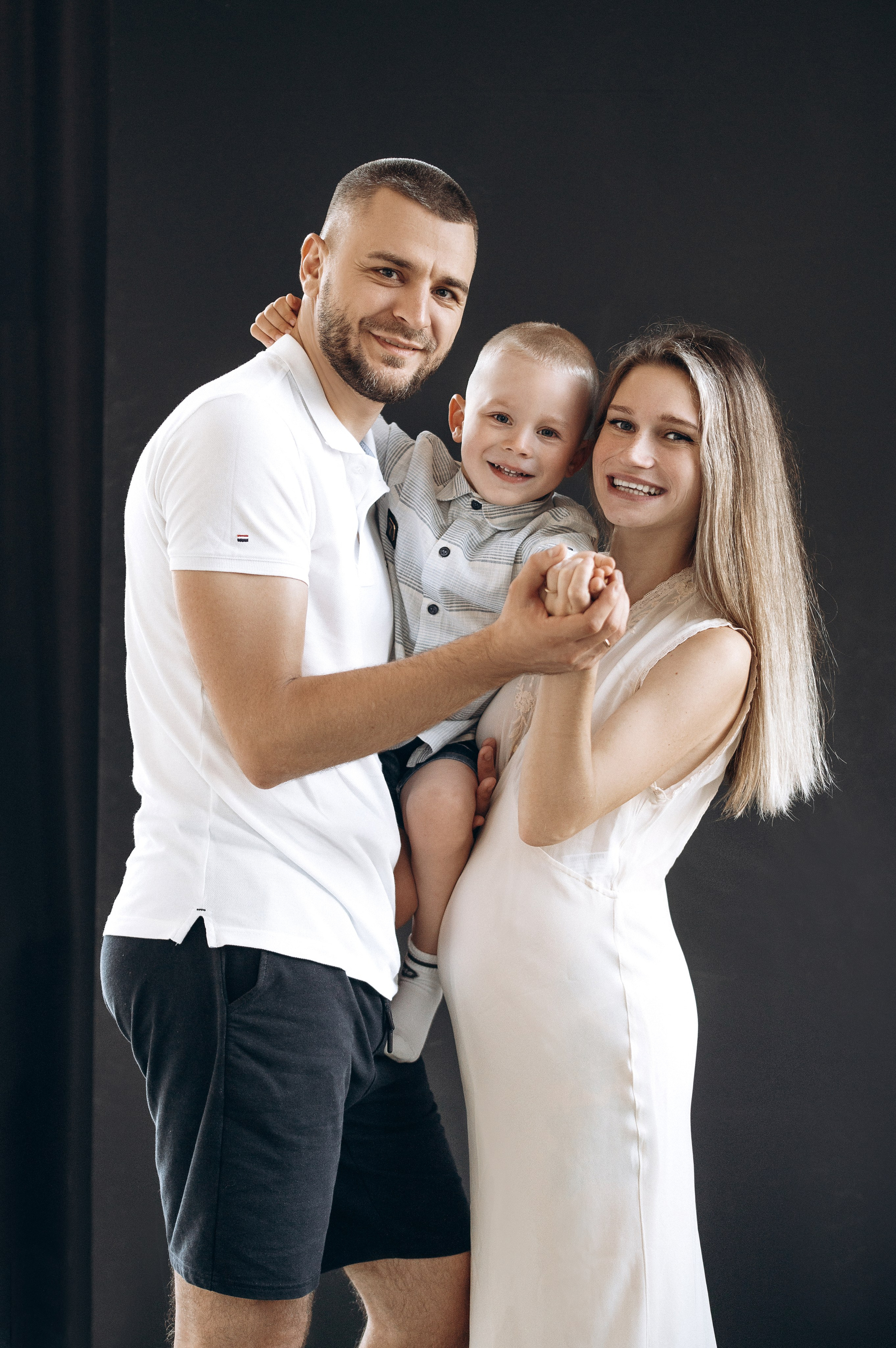 Катя, Владимир и Вовочка. Свадебный и студийный фотограф Ирина Котикова