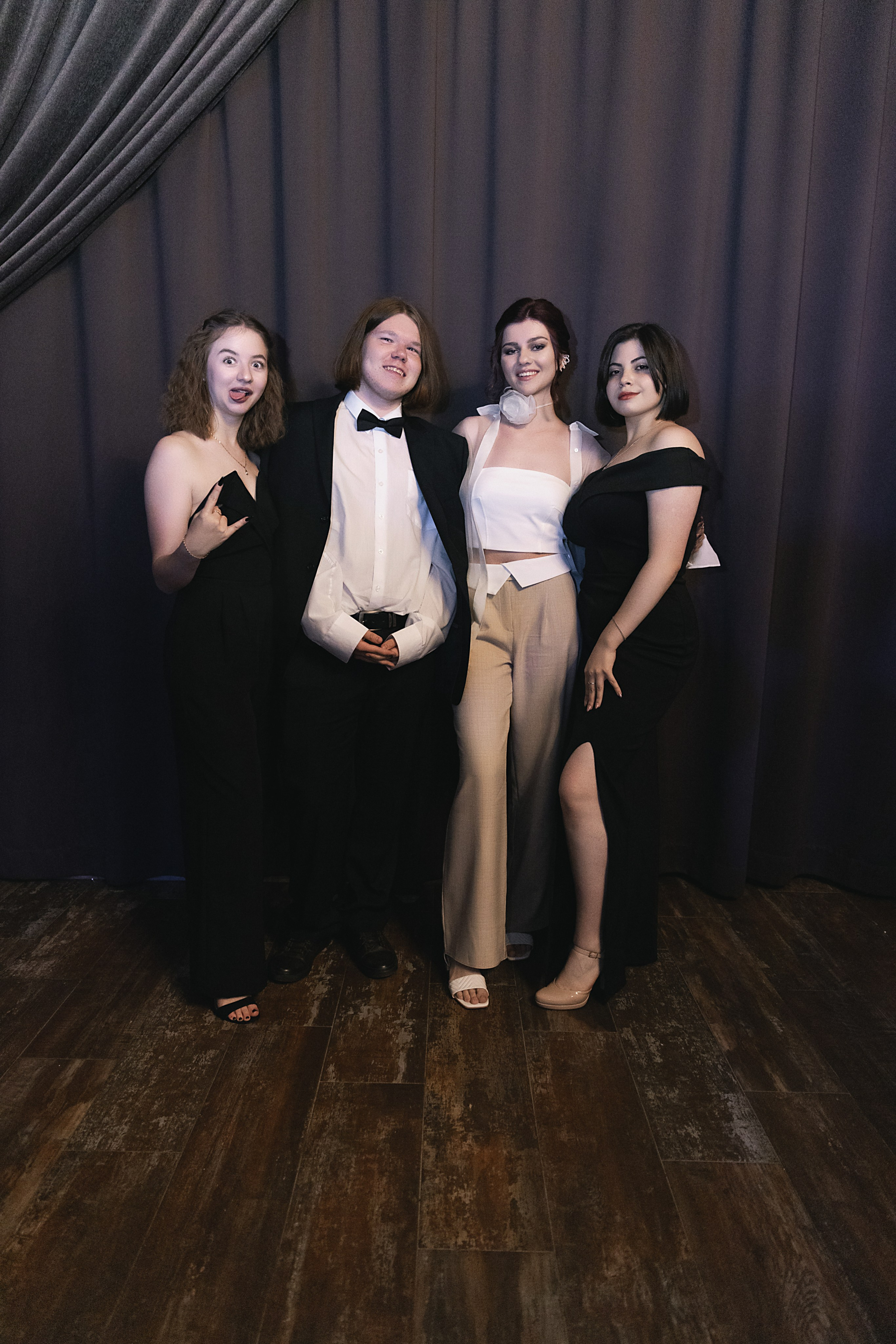 11 класс Гимназия 69. Фотограф и Видеограф в Краснодаре Юлия Солодченко