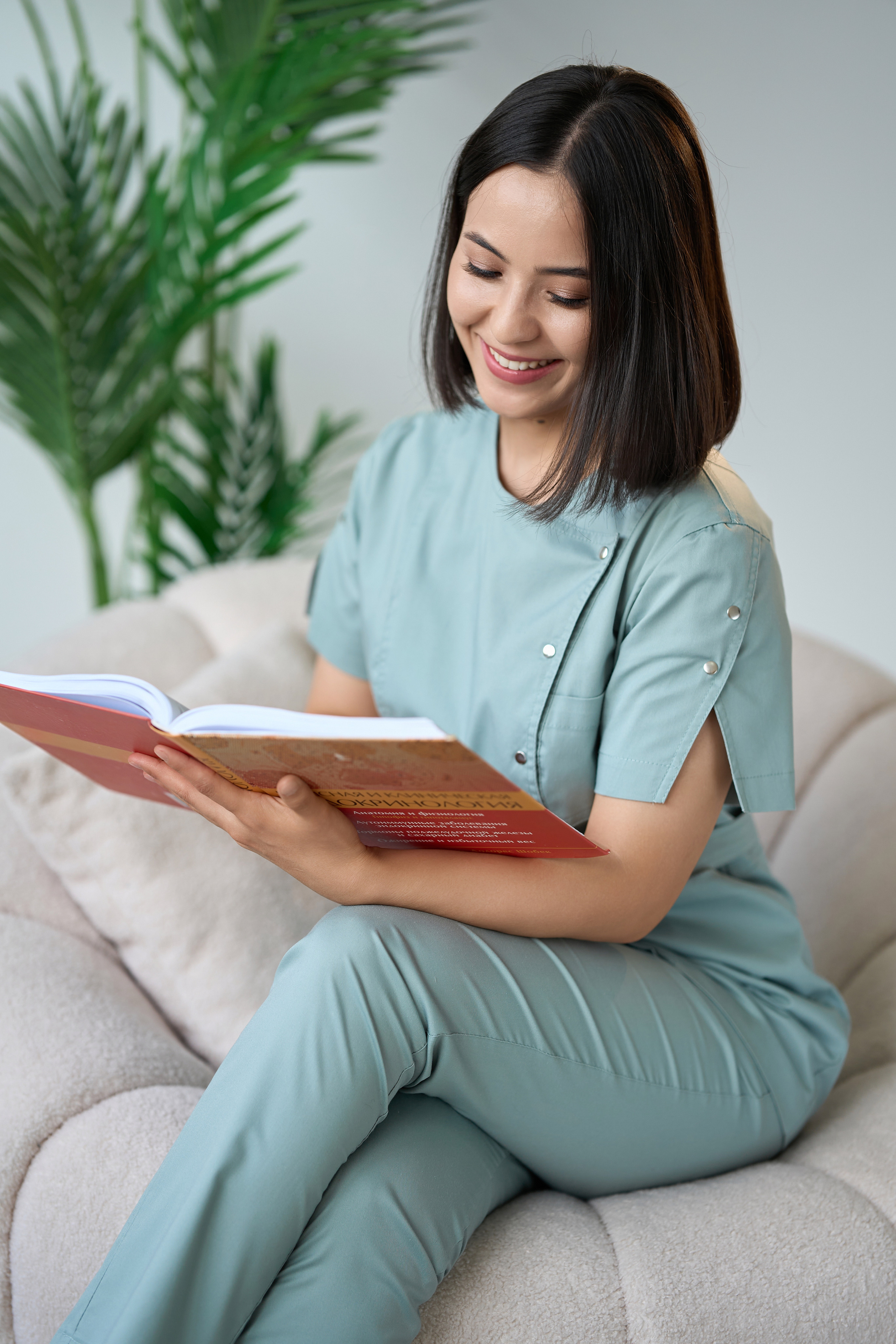 СЫМБАТ. ВРАЧ ЭНДОКРИНОЛОГ. Портретный фотограф в Павлодаре Руслан Насыров