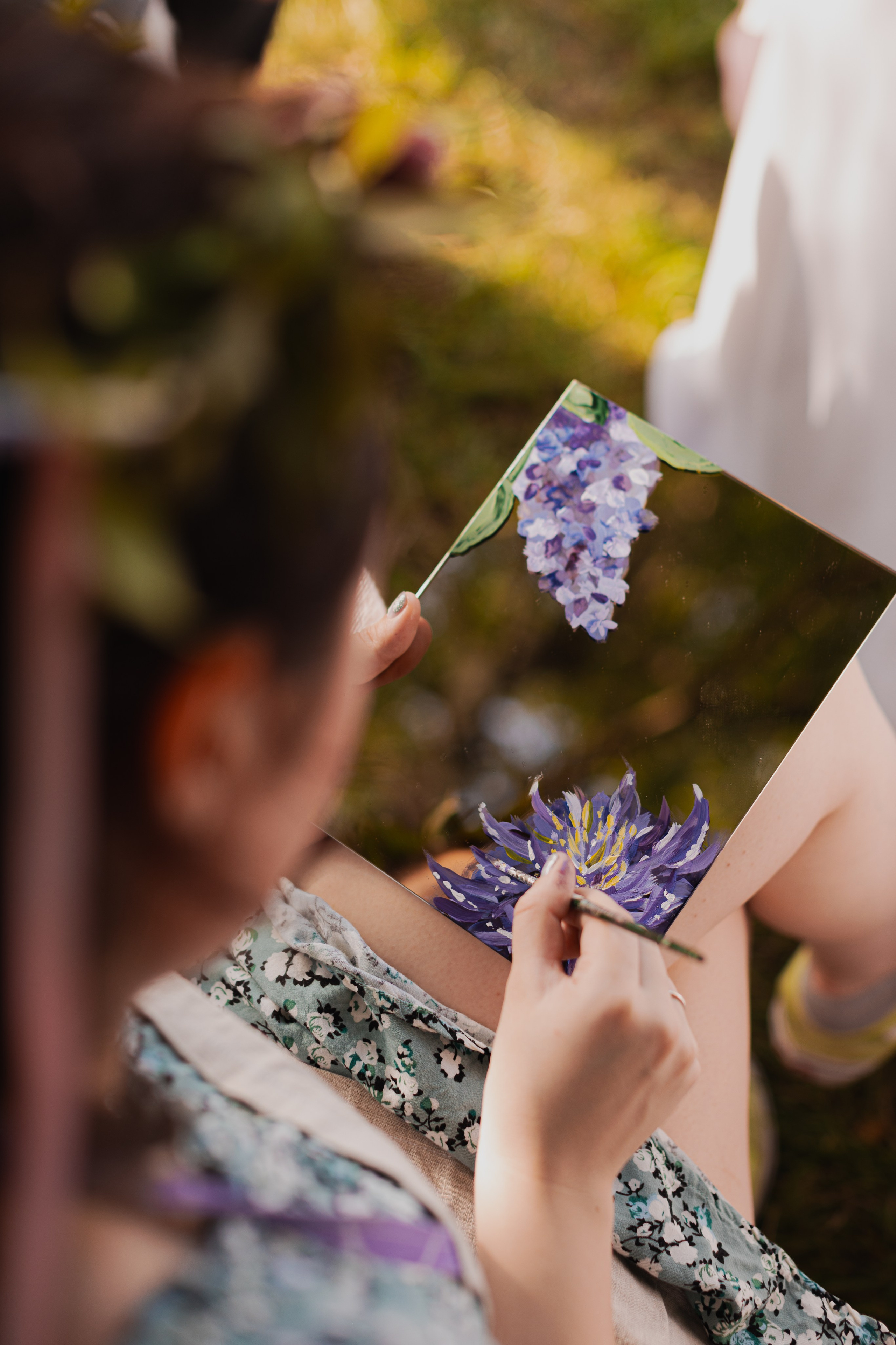 Мк Сирень на зеркале (девичник в парке). Анастасия Ракчеева Художник
