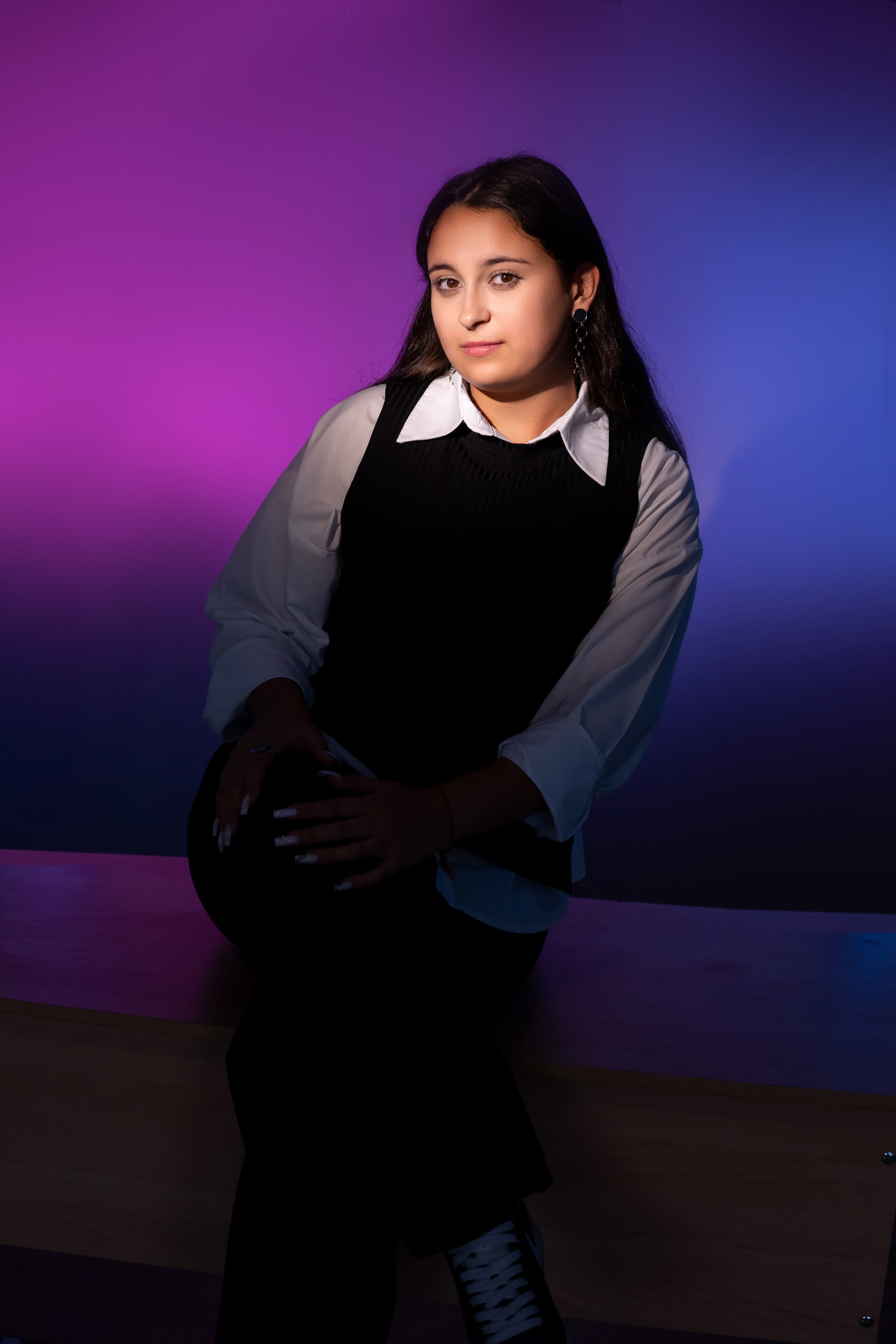 В школе, портреты с цветной подсветкой. Ольга Плаксина фотограф в Саратове