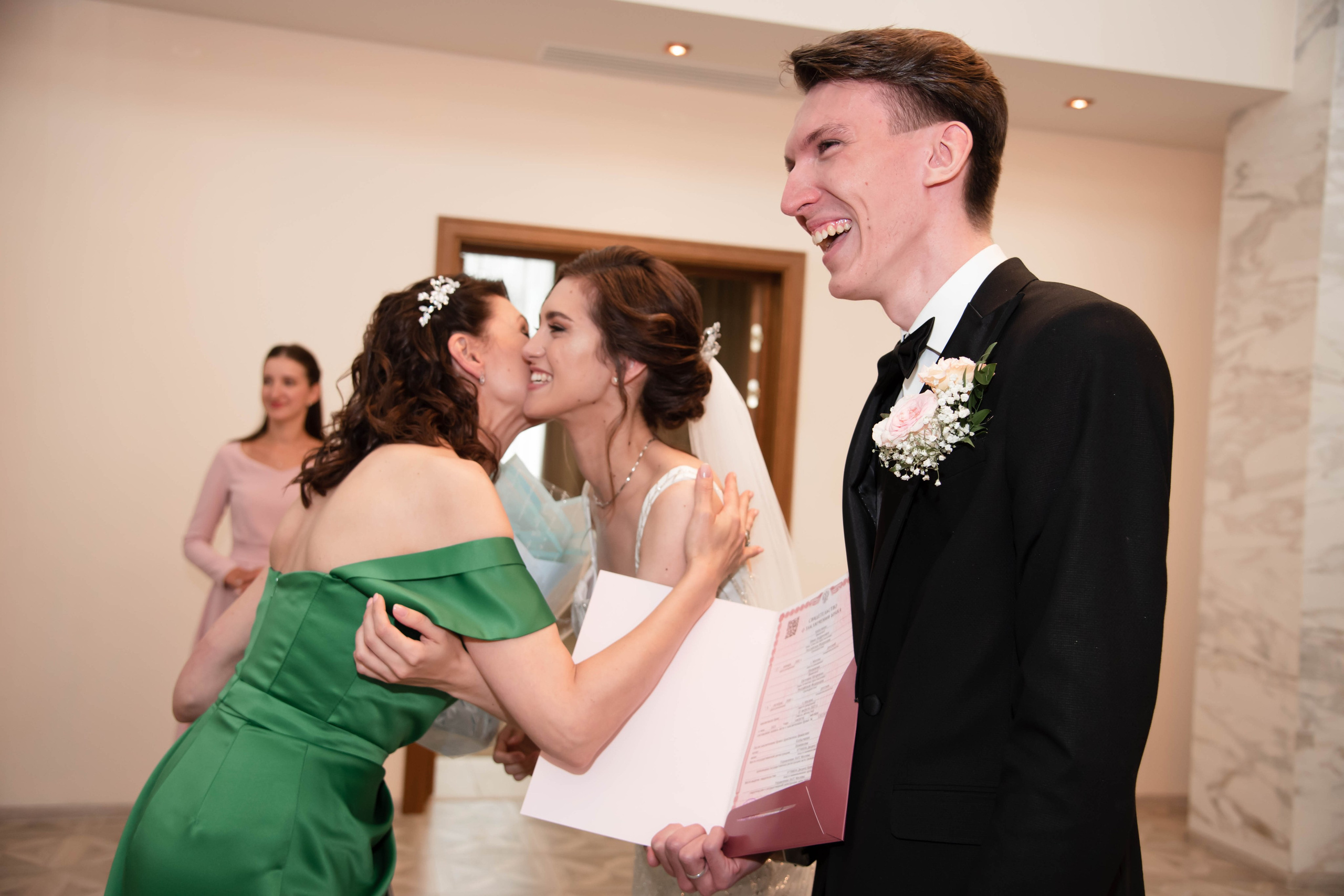 Свадебная фотосессия в Ботаническом саду. Свадебный фотограф Вера Климова