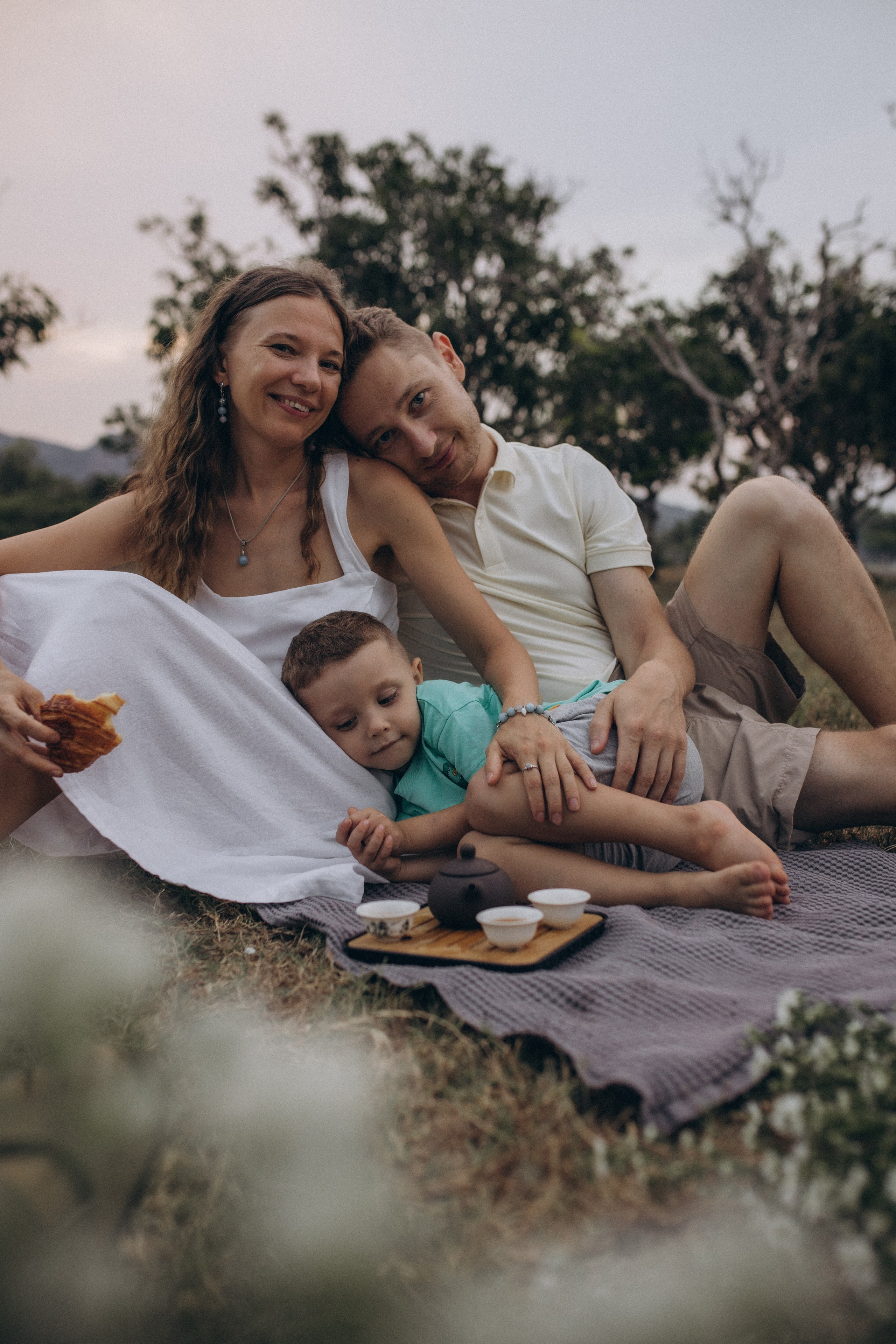 Семья Пискаревых в манго саду.Нячанг. Главная