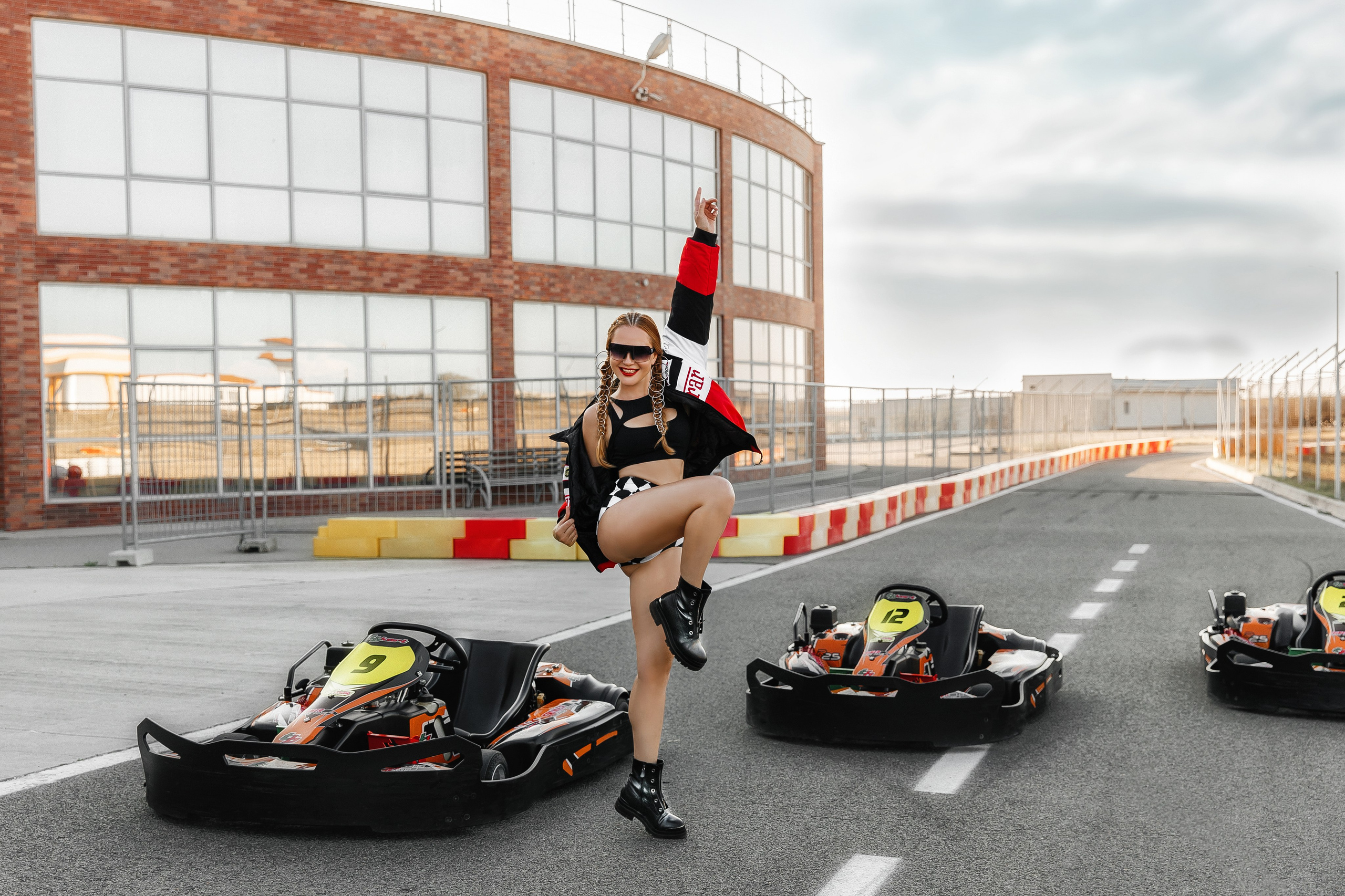 IRINA Международный Гоночный Комплекс «Crimea GRAND PRIX». Свадебный фотограф в Евпатории и в Крыму, Love story, женский портрет