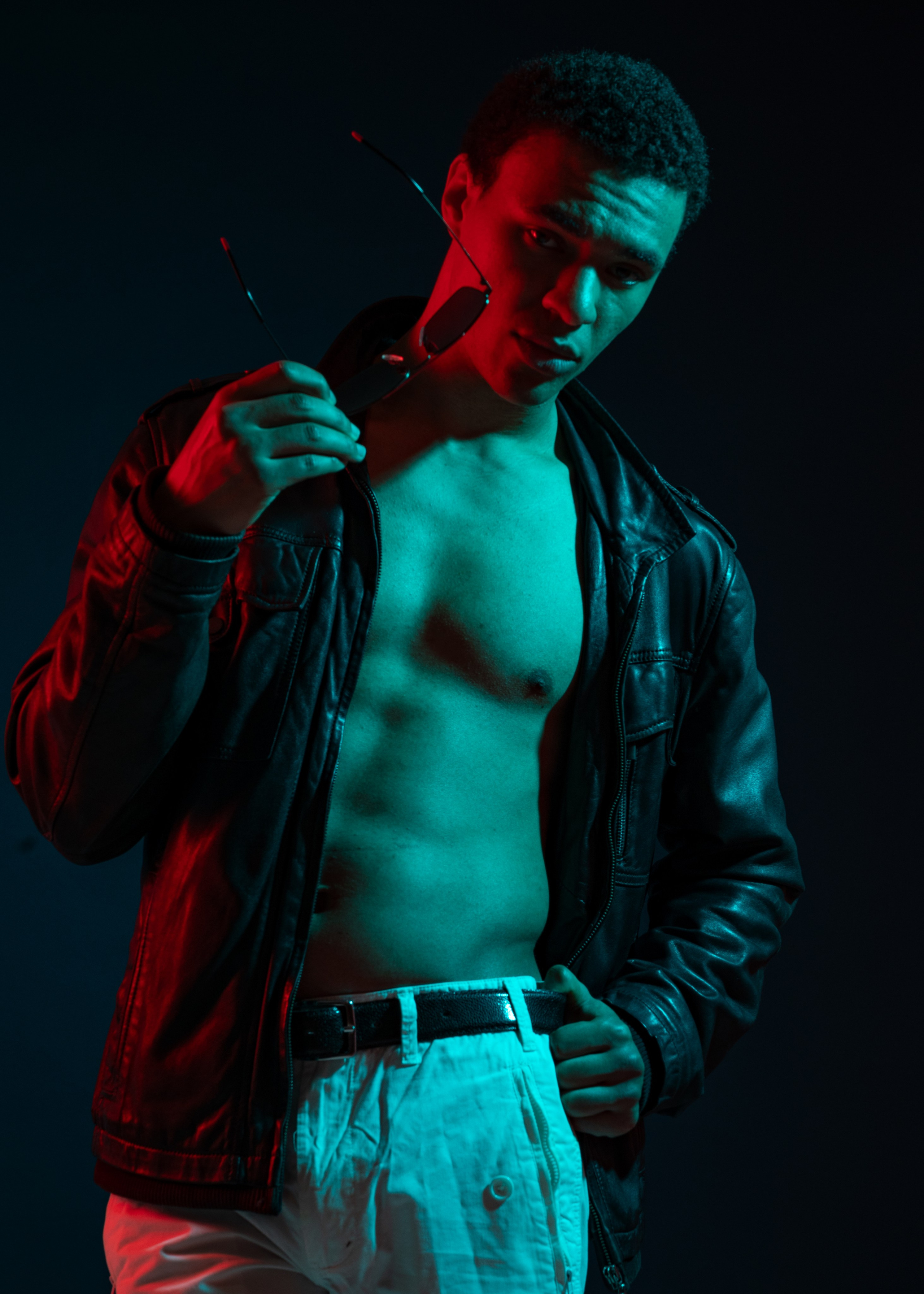 Мужская фотосессия. П&П — Полезное с Приятным. Фотоэкскурсии — Москва на память. Экскурсовод и фотограф в Москве. Увези столицу в своём альбоме!