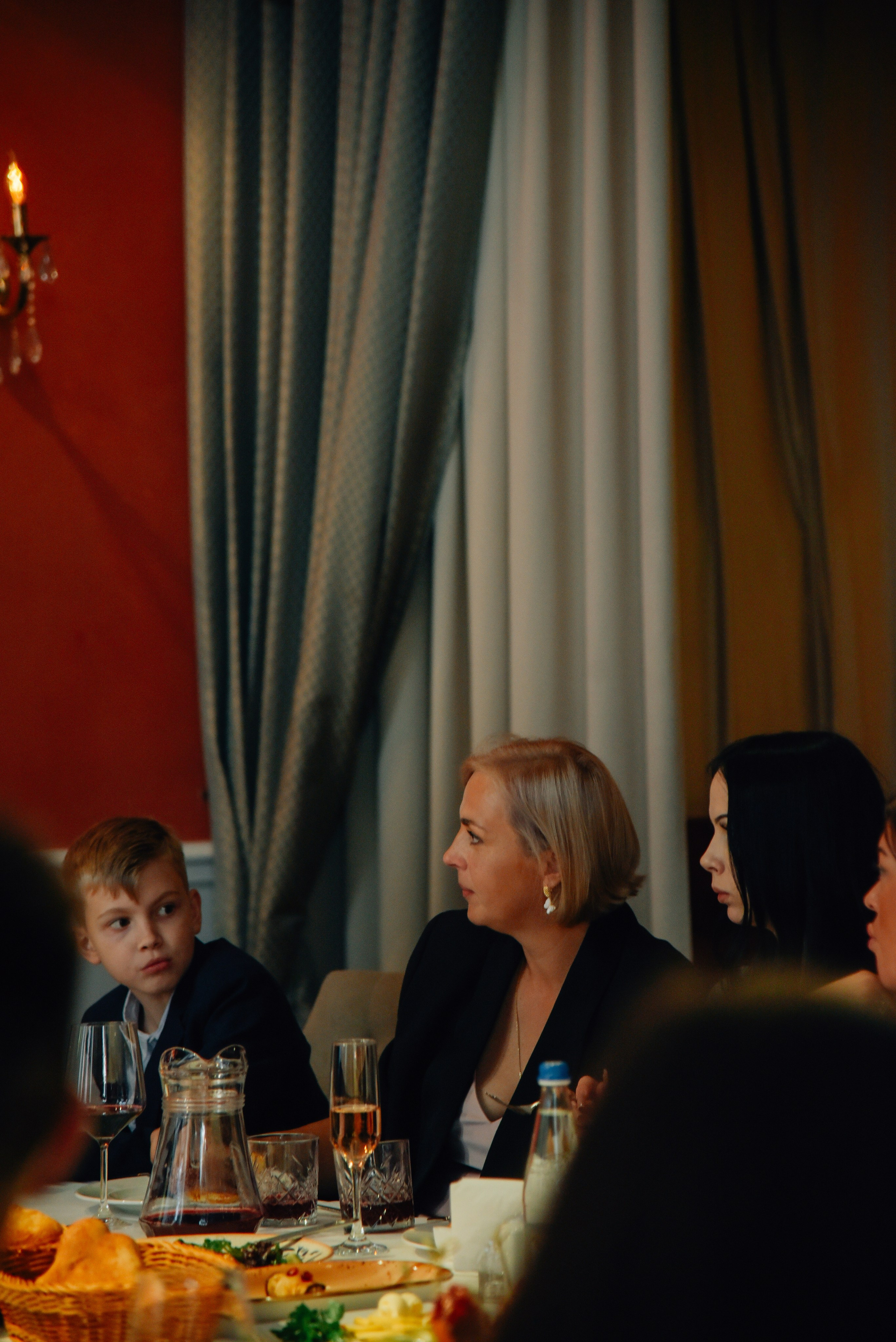 Венчание Храм Живоначальной Троицы на Воробьёвых горах. Фотограф Лола Волна, город Москва