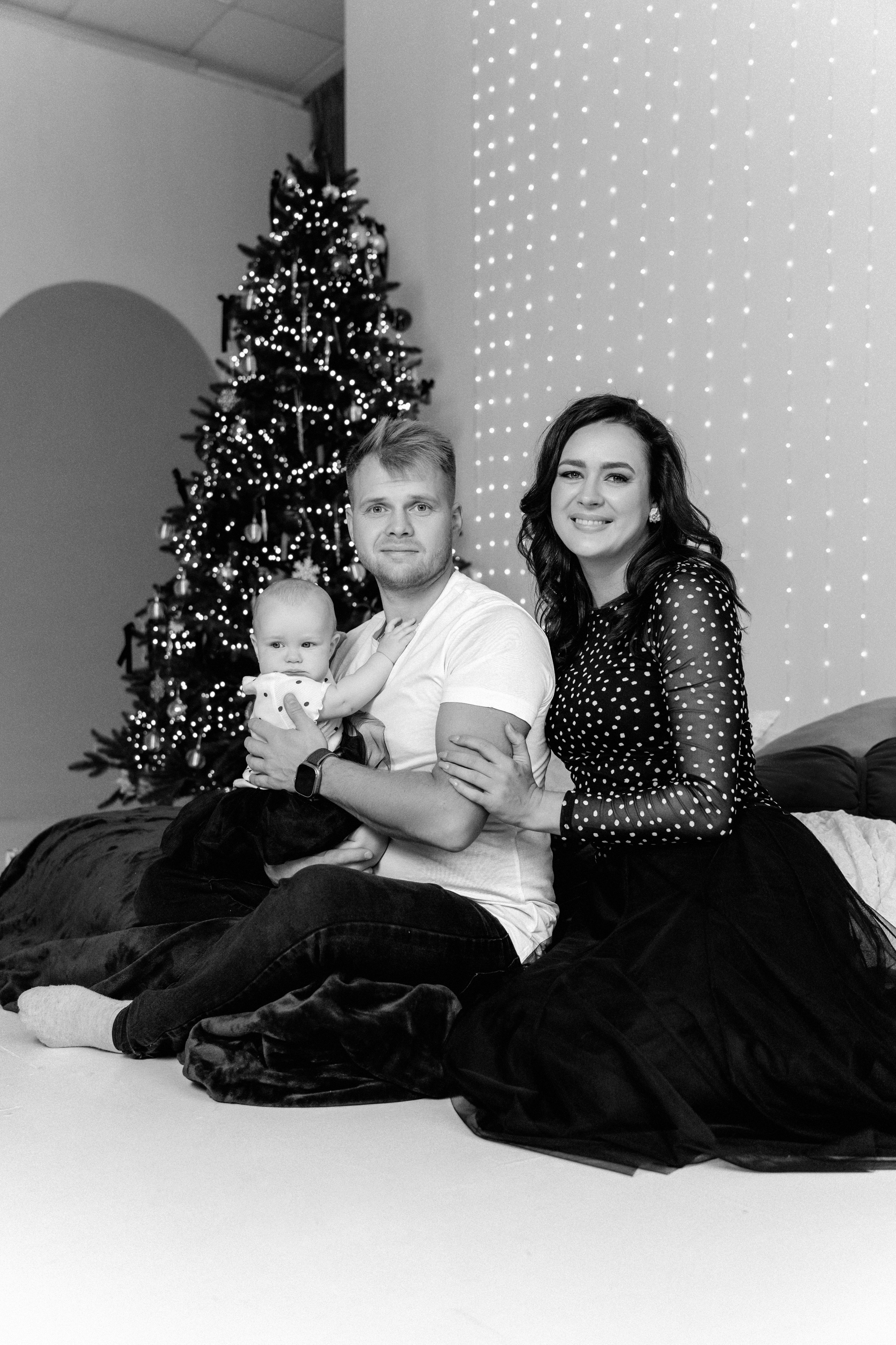 Новогоднее волшебство большой дружной семьи. Ваш семейный фотограф в Минске — Вика Трегубова