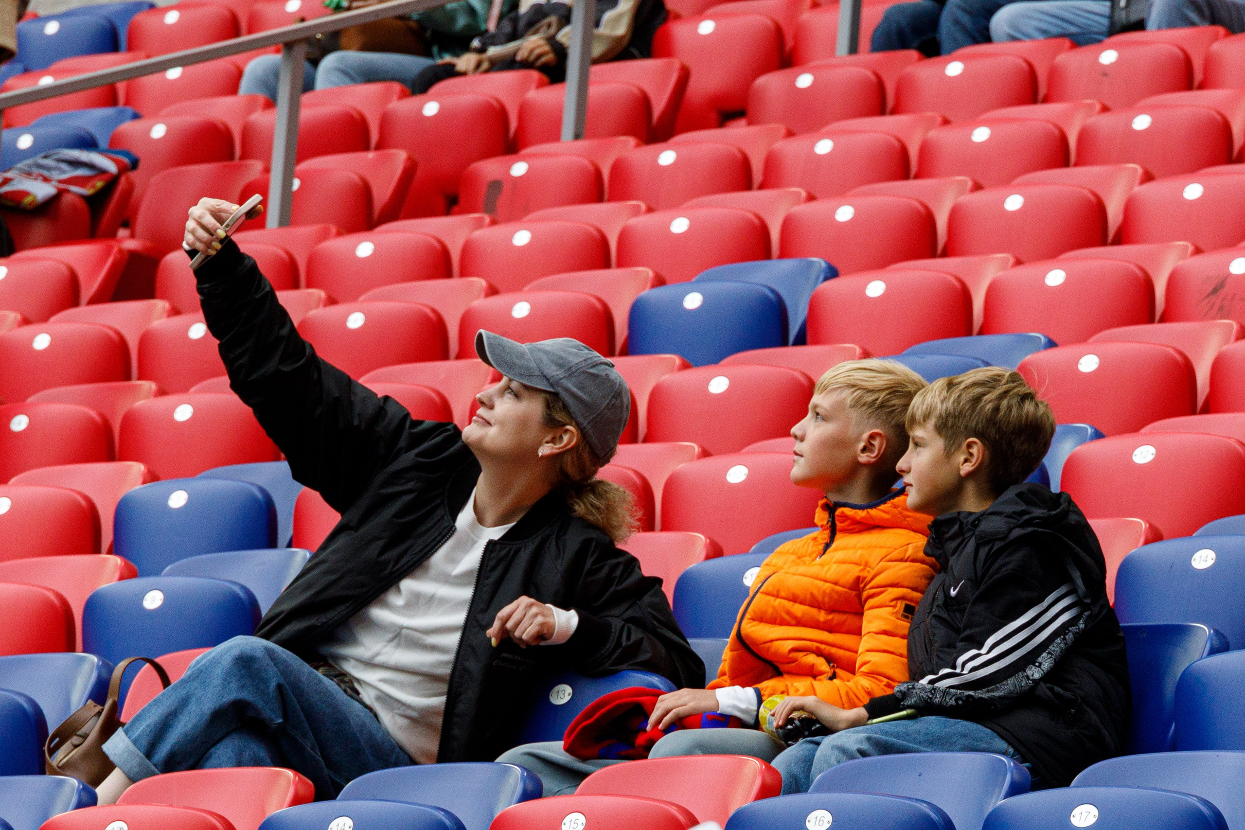 ФУТБОЛ: ЦСКА — ПАРТИЗАН. Фотограф Павел Подшивалов