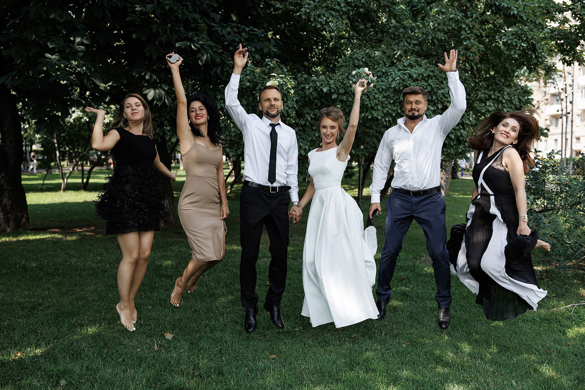 Прогулка, фотосессия жениха и невесты. Свадебная съемка. Фотограф в Москве Валерий Боцман