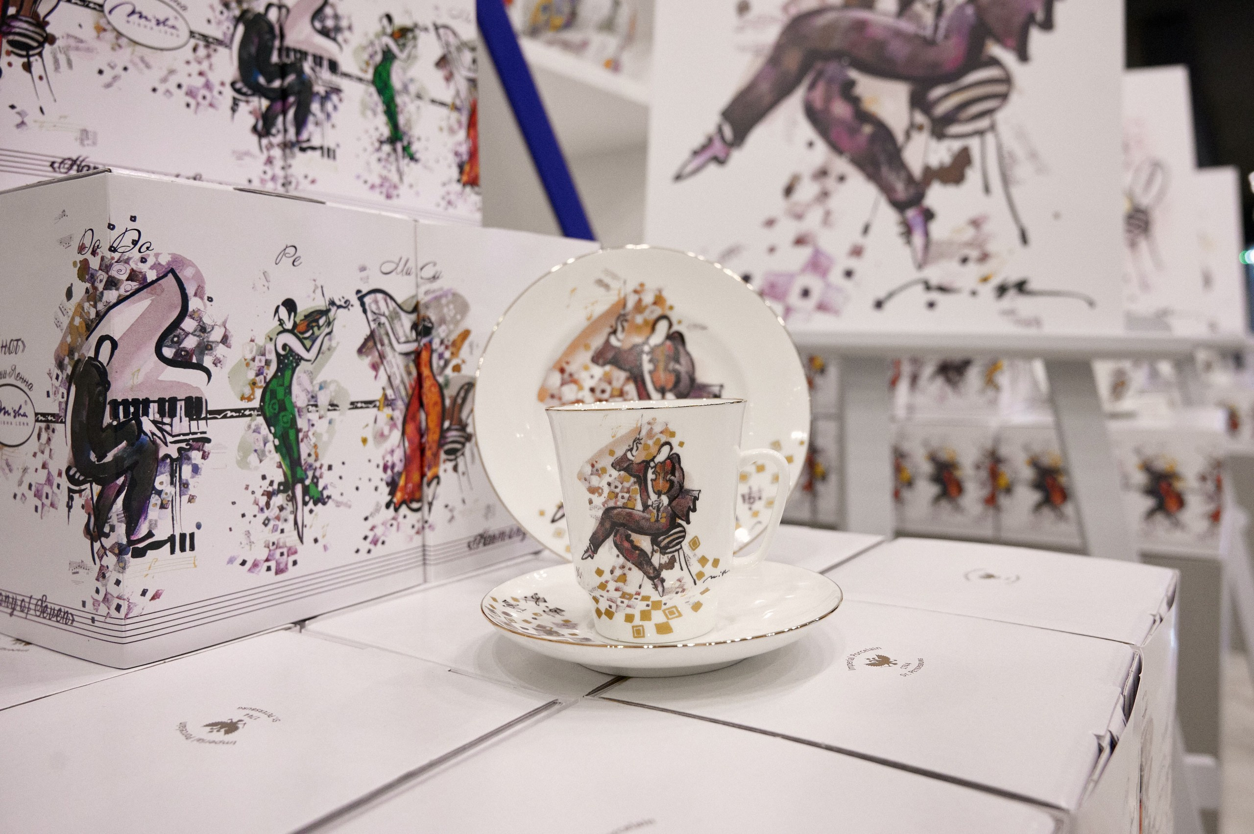 Императорский фарфоровый завод и Misha Lenn. 2022. Дима Бабушкин. Фотограф. Подиум. Репортаж. Творчество. Дорого