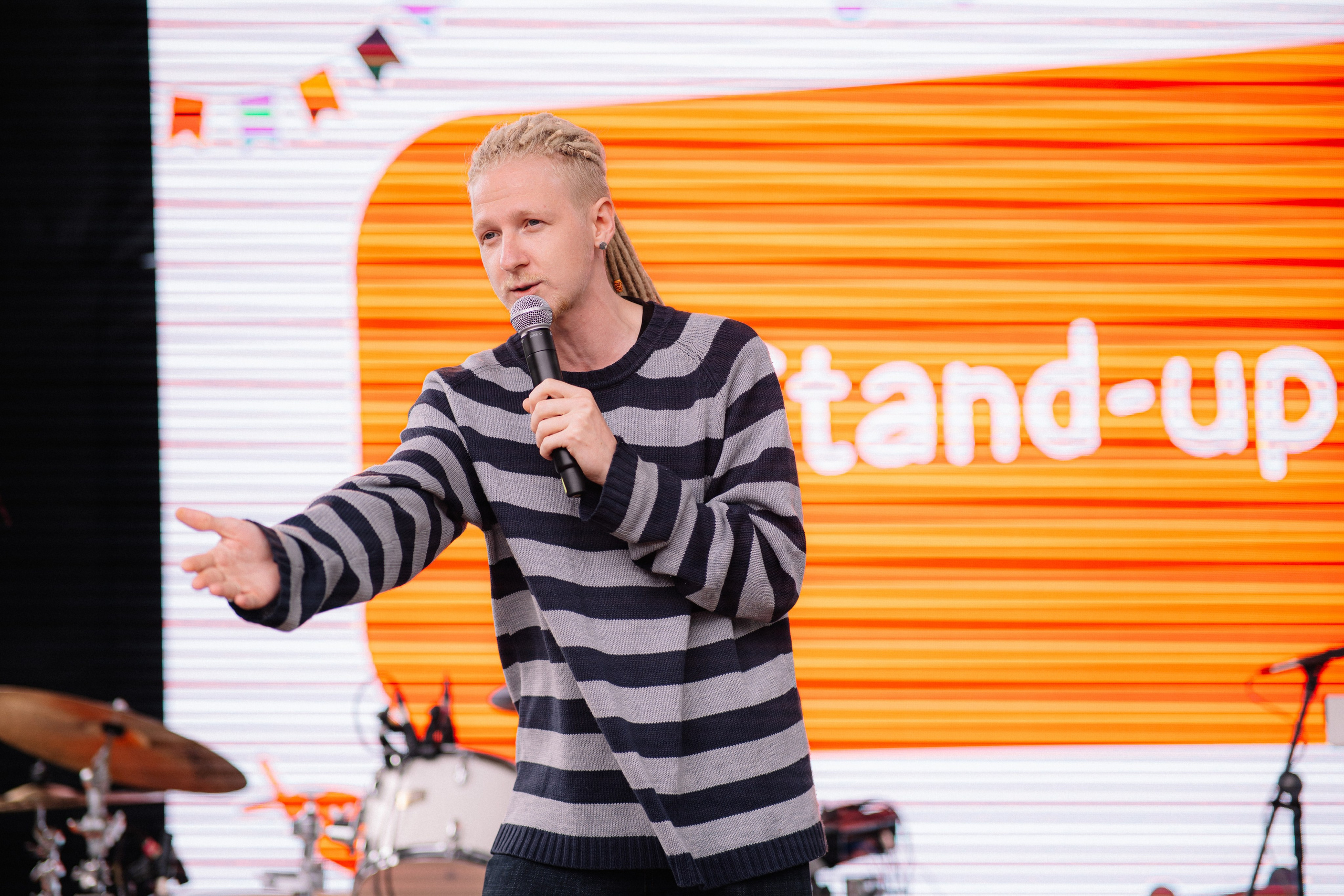 Фотоотчет ЛАПКИ ТАПКИ в Барнауле. Репортажный (Event) фотограф в Барнауле | Даниил Маркин | Качество и вайб