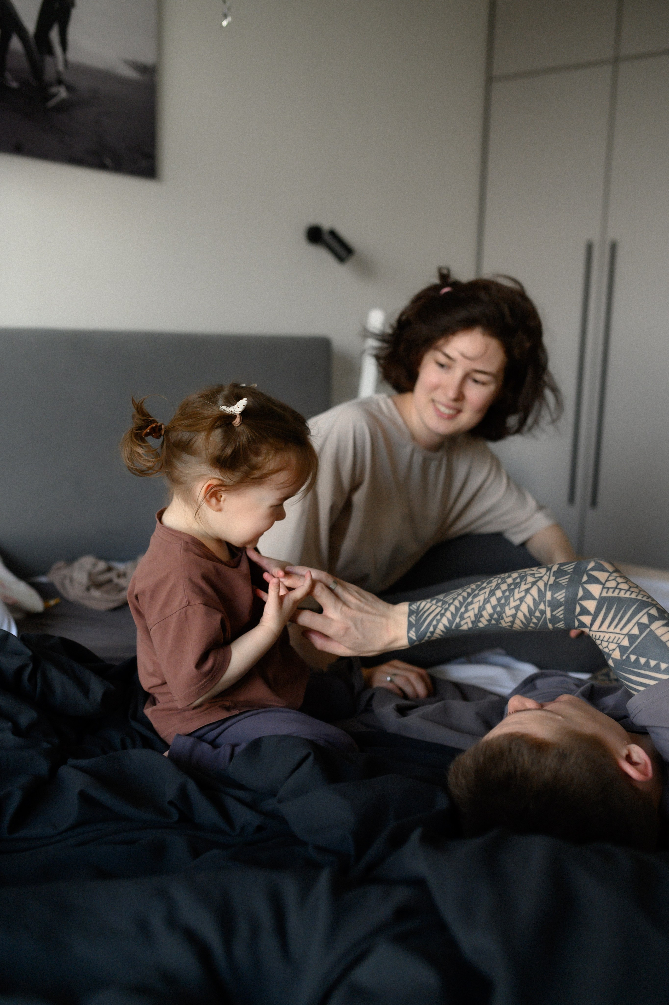 Руслан, Марта и Кира дома. Семейный и свадебный lifestyle-фотограф в Москве Мария Петрова