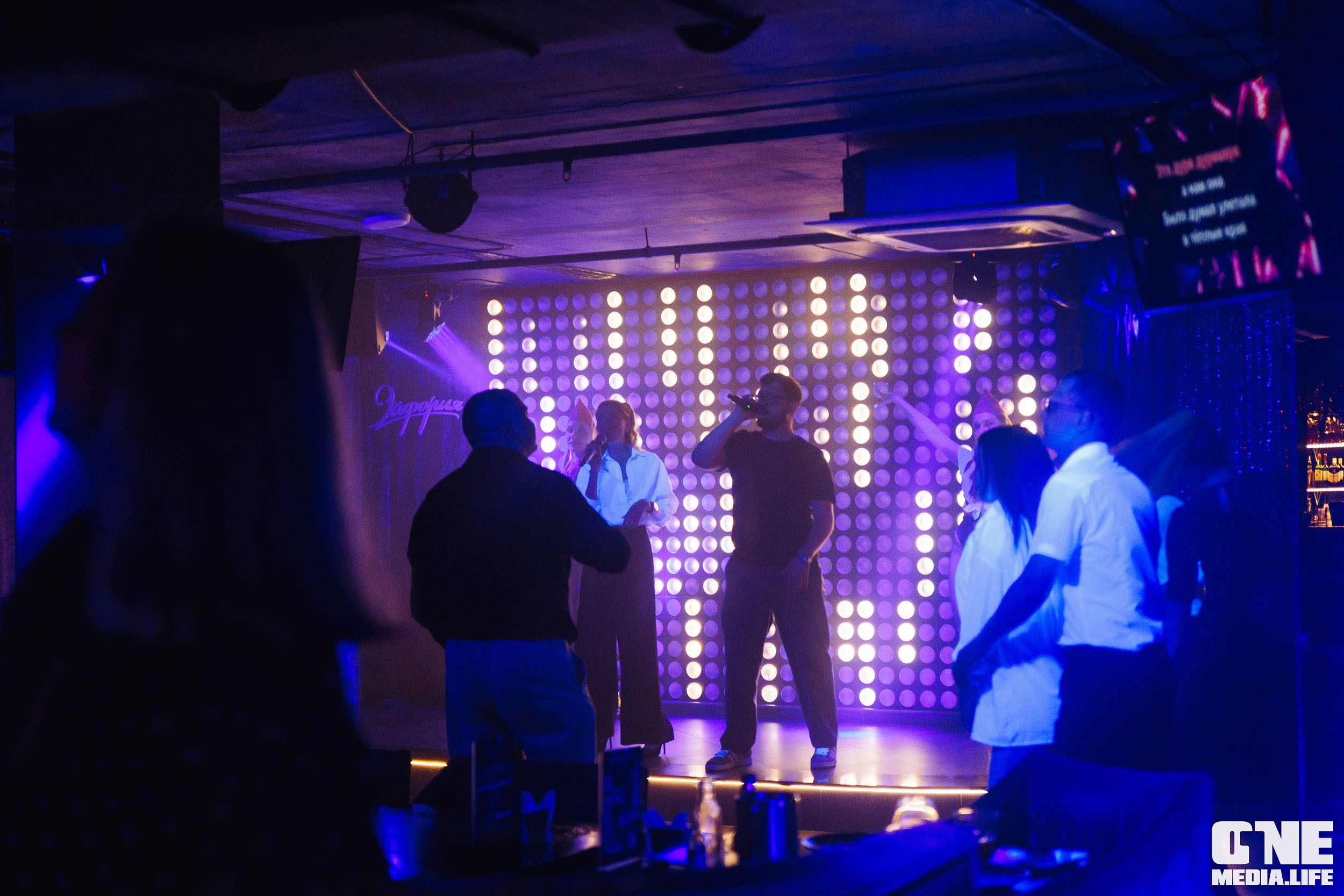 Фоторепортаж из караоке-клуба Эйфория. One Media Life: фоторепортажи, фотоотчеты с мероприятий и заведений