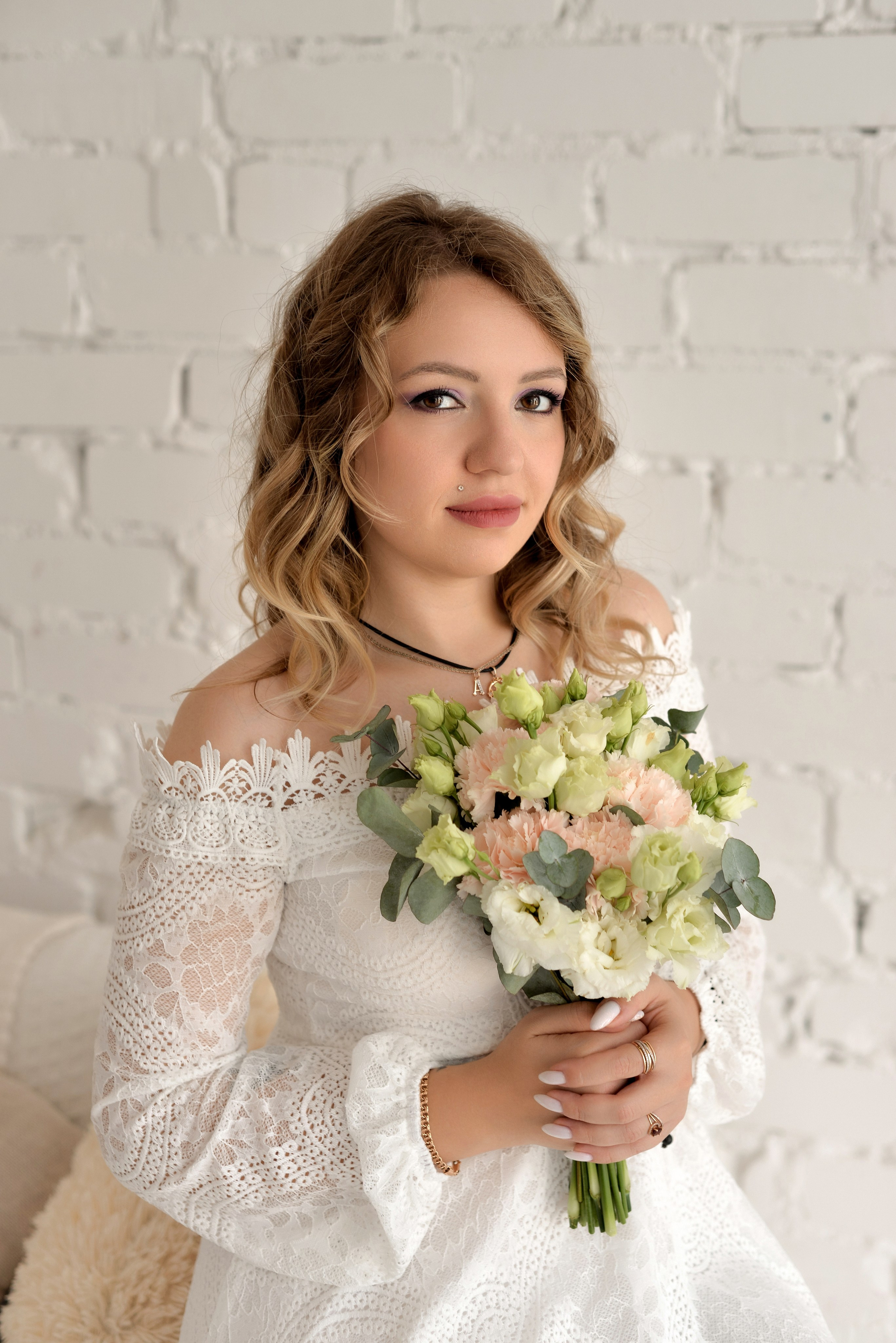 Алена и Олег свадебная, в студии Точка. Семейный и свадебный фотограф Галина Абакумова, фотосессии в Белгороде