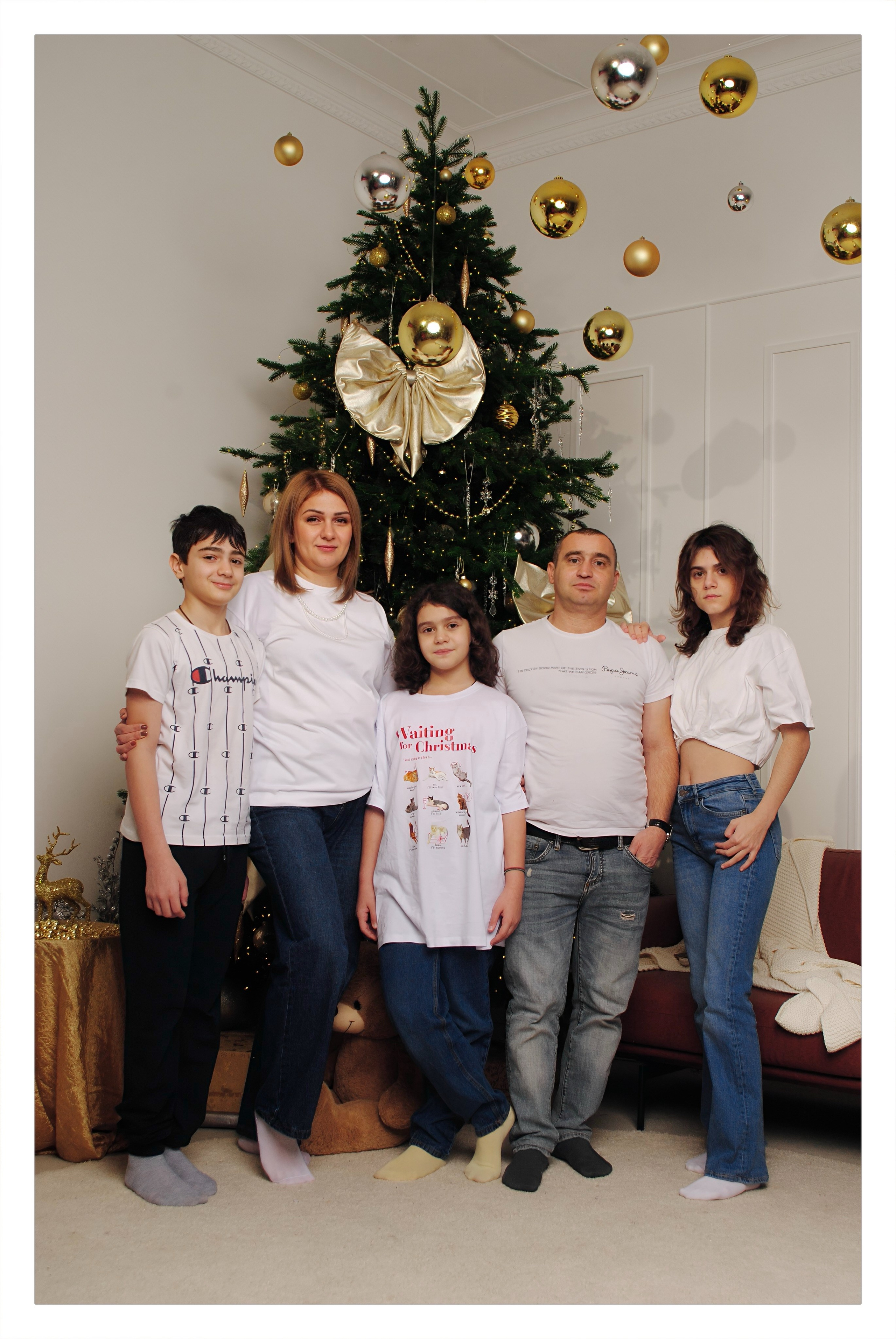 Большая греческая семья. Фотограф Мария Мусаелян