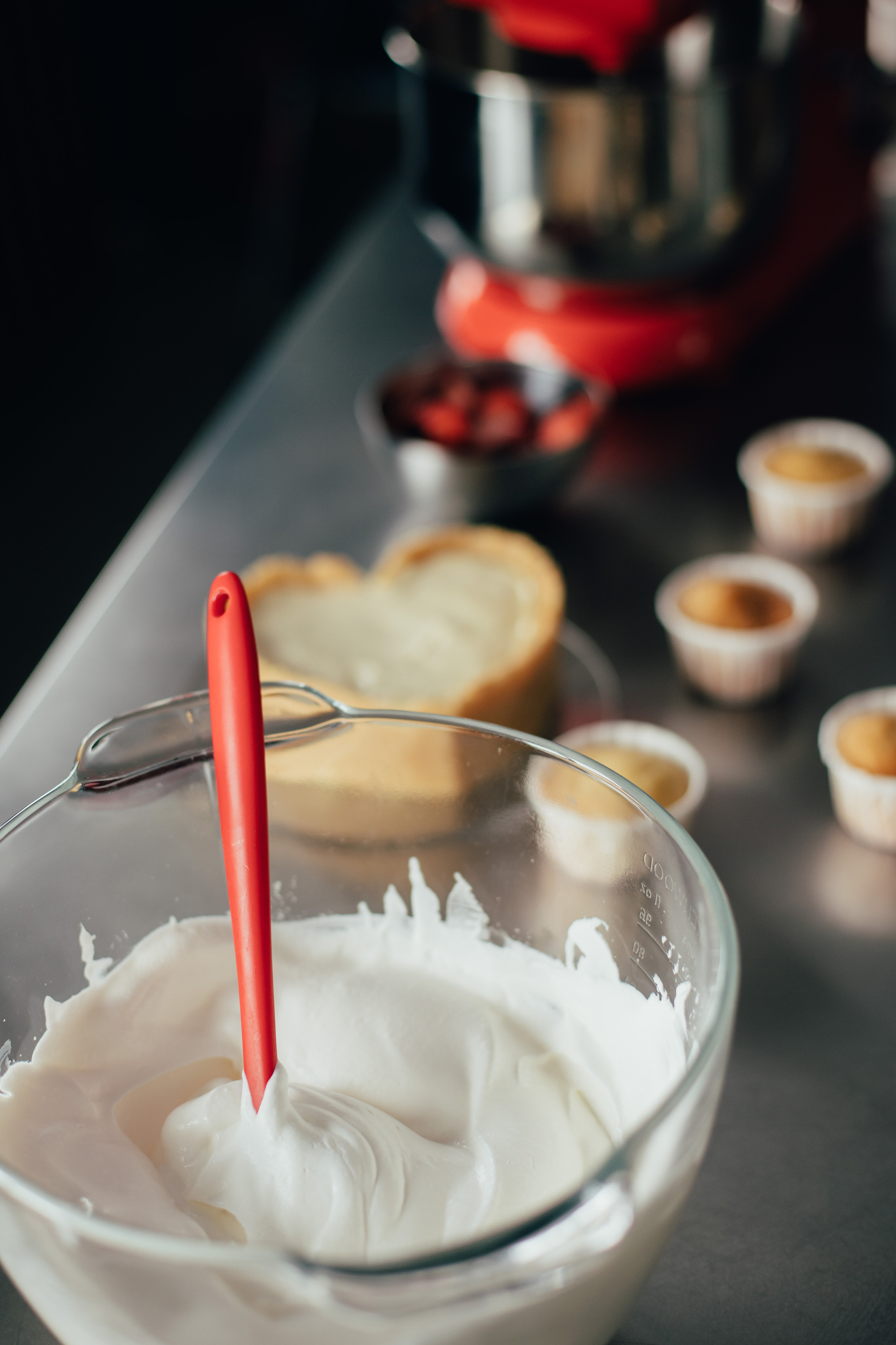 Новый взгляд на профессию кондитера. Свадебный, семейный, портретный фотограф Челябинск