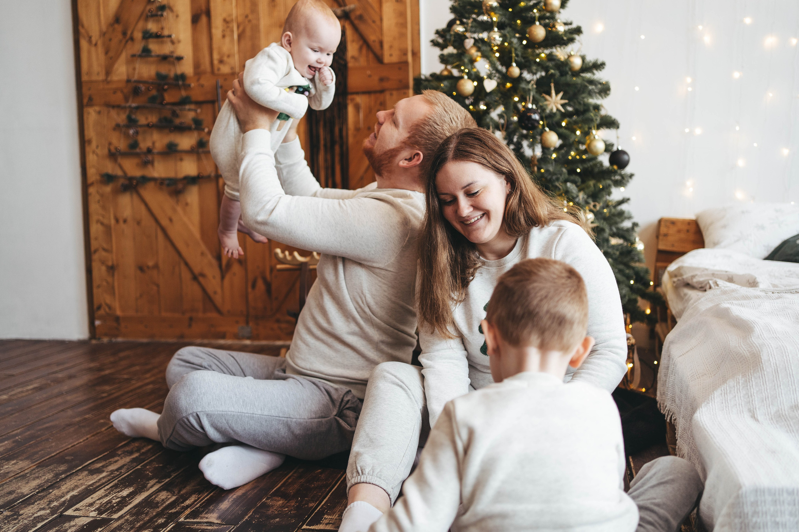 Вика, Вероника, Андрей, Роман. Главная