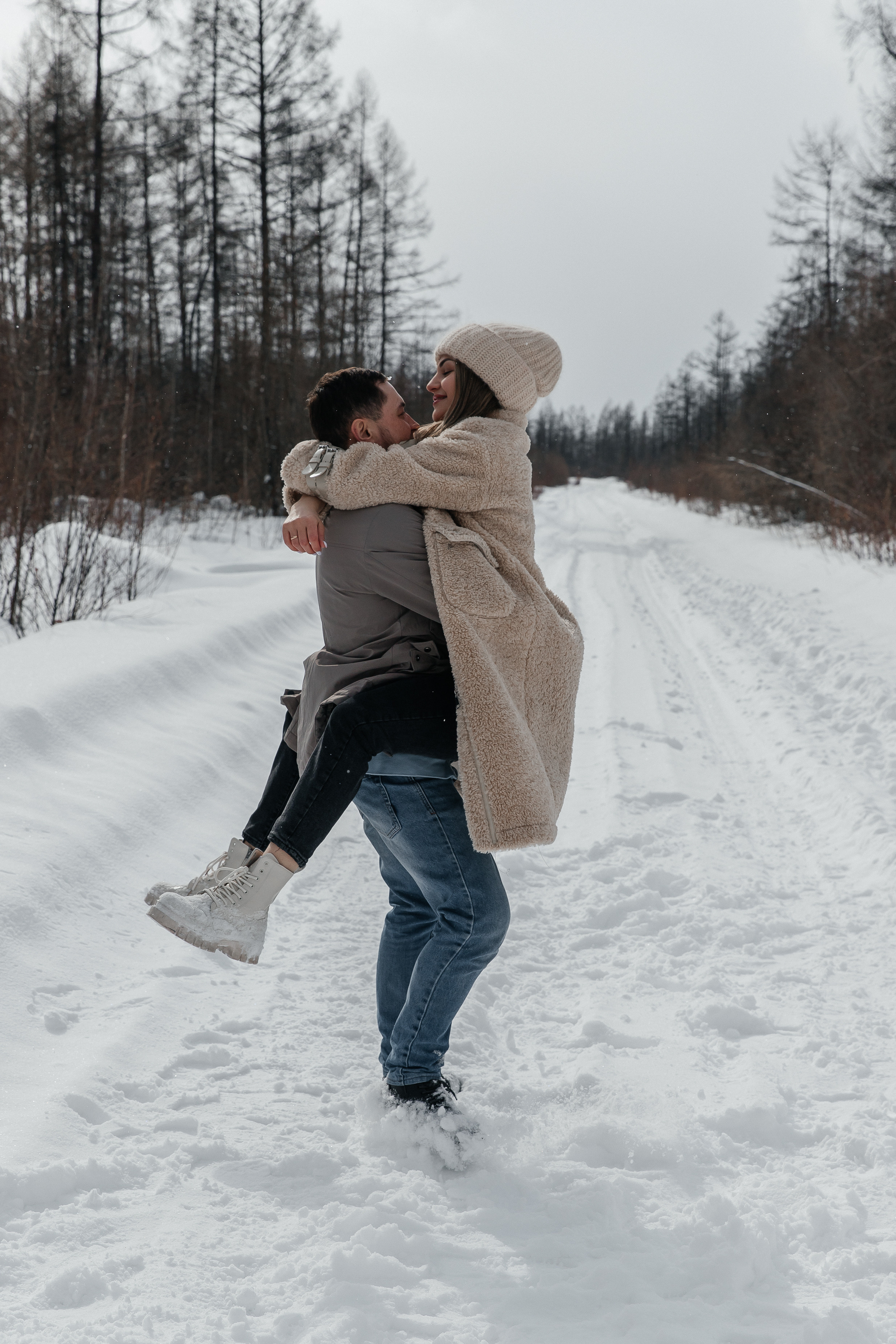 Катя и Дима. Воронистая Анастасия. Фотограф Якутия, Томпонский район