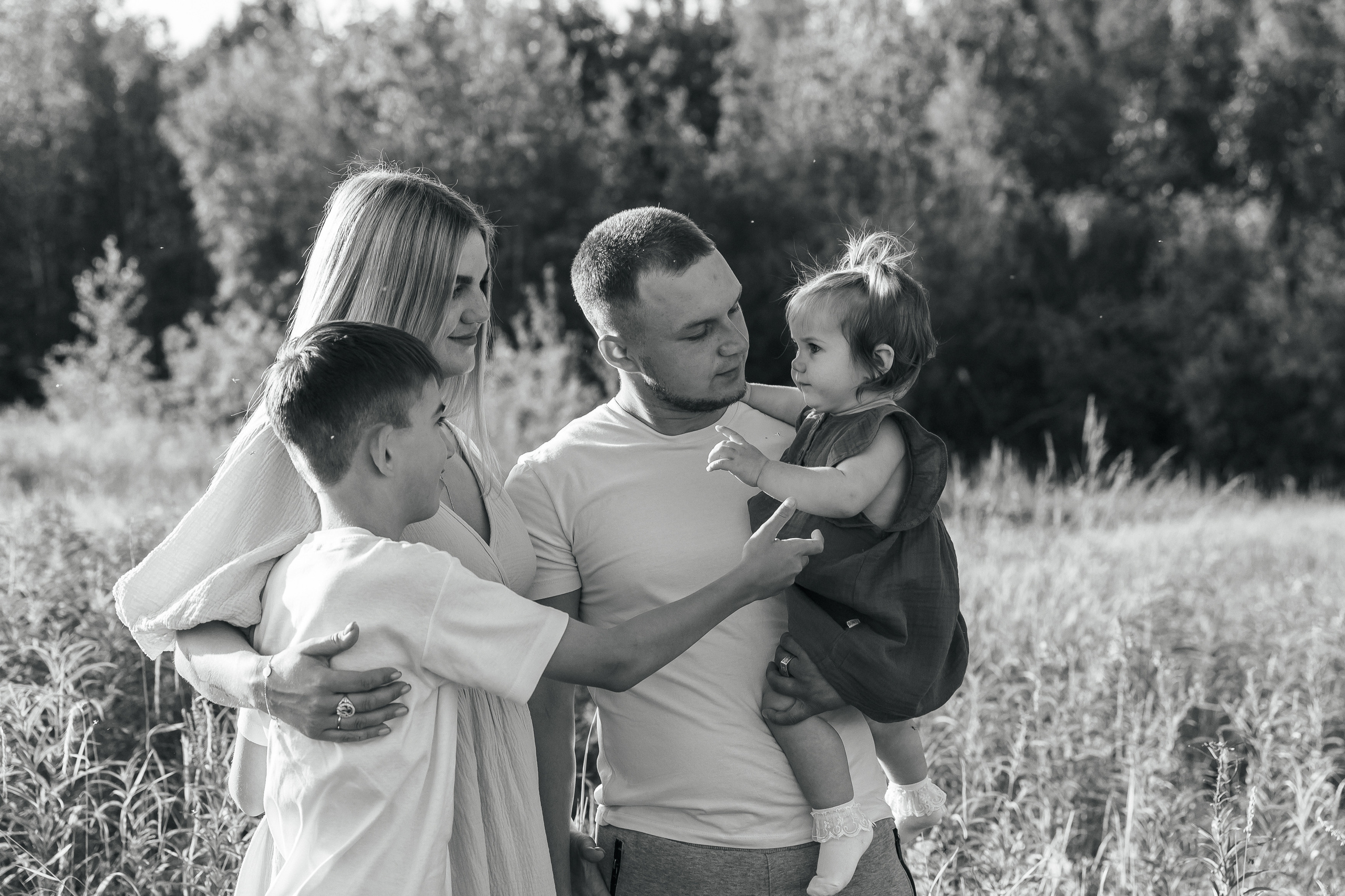 Валя, Дима и детки. Воронистая Анастасия. Фотограф Якутия, Томпонский район