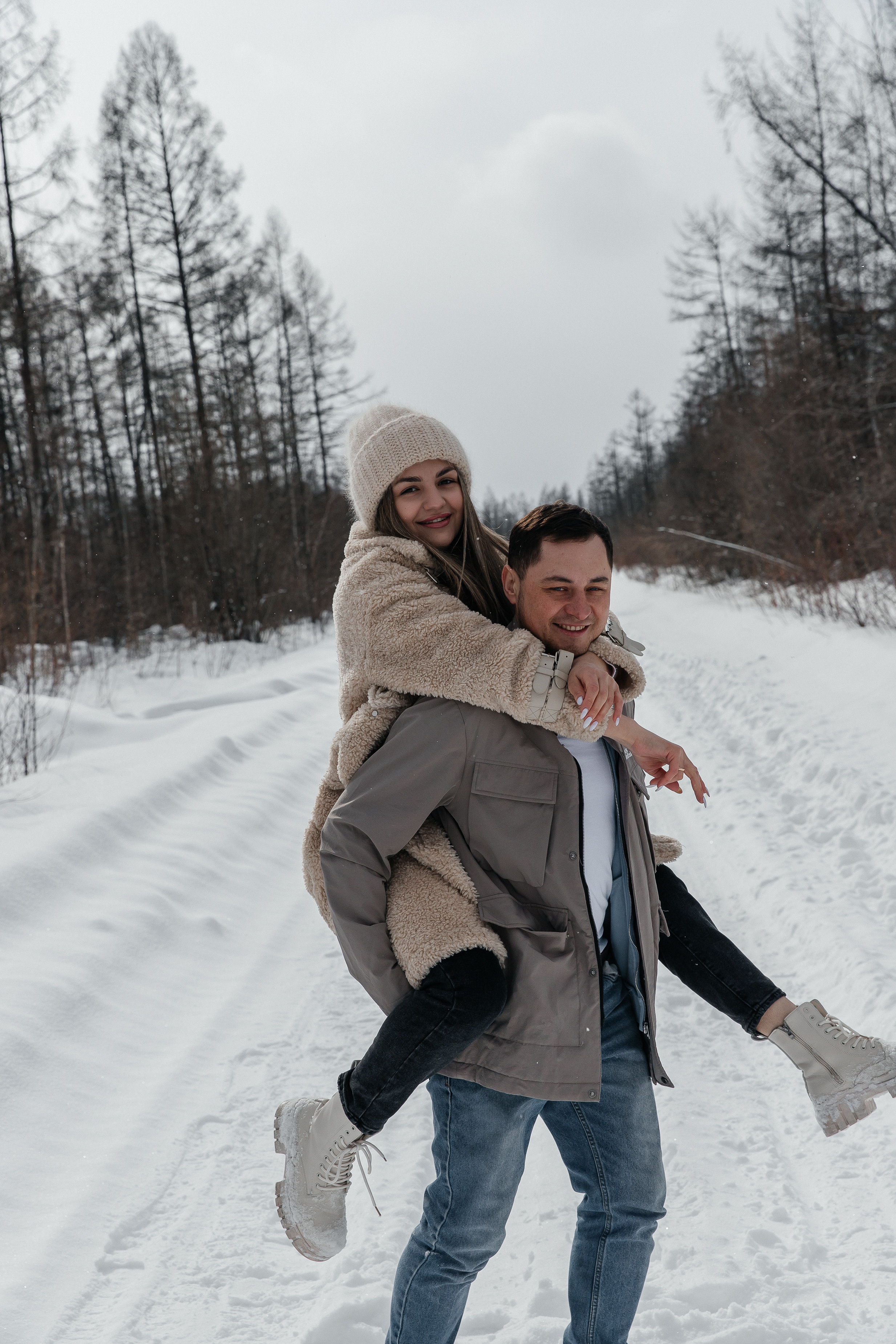 Катя и Дима. Воронистая Анастасия. Фотограф Якутия, Томпонский район