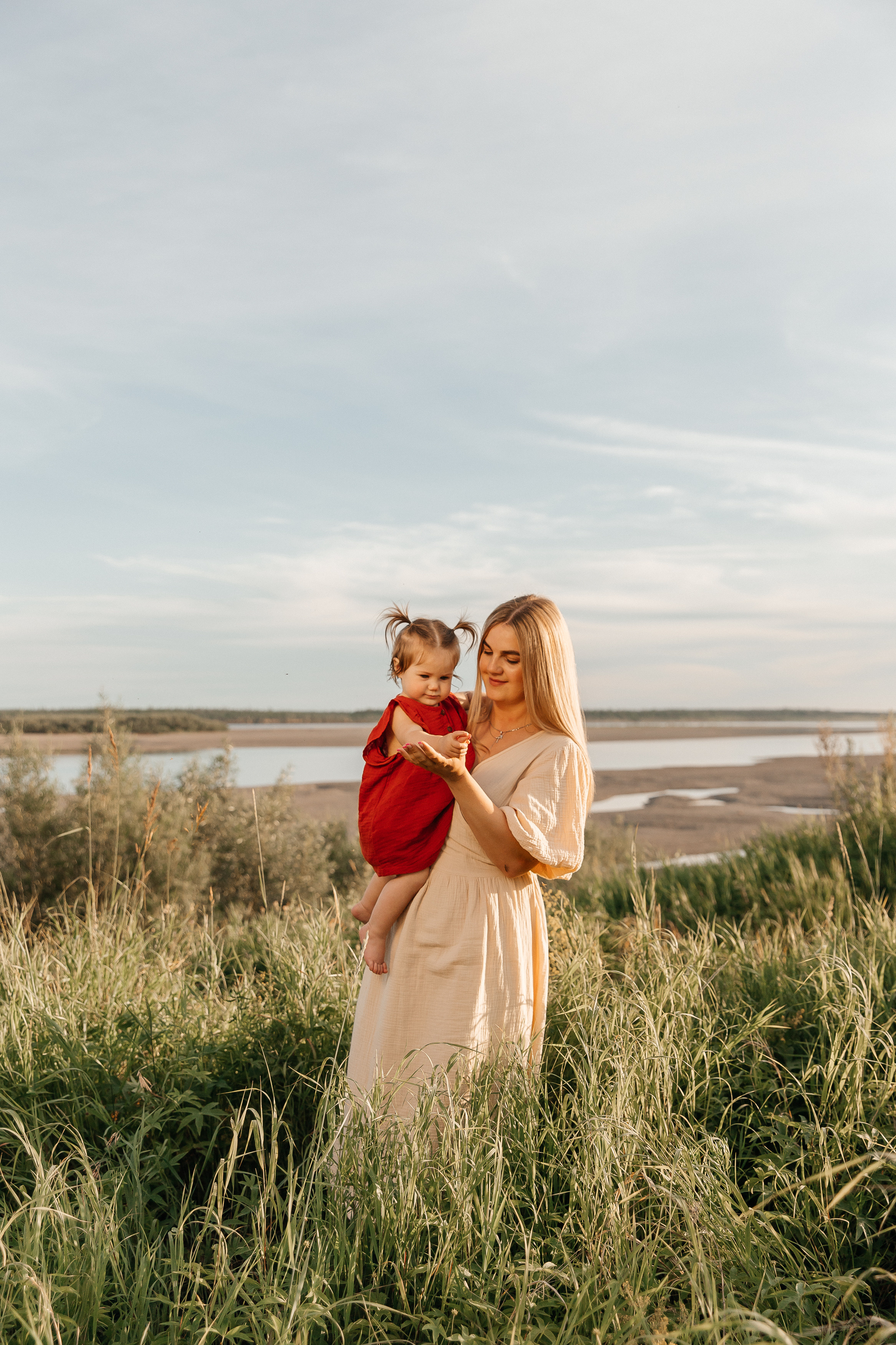 Валя, Дима и детки. Воронистая Анастасия. Фотограф Якутия, Томпонский район