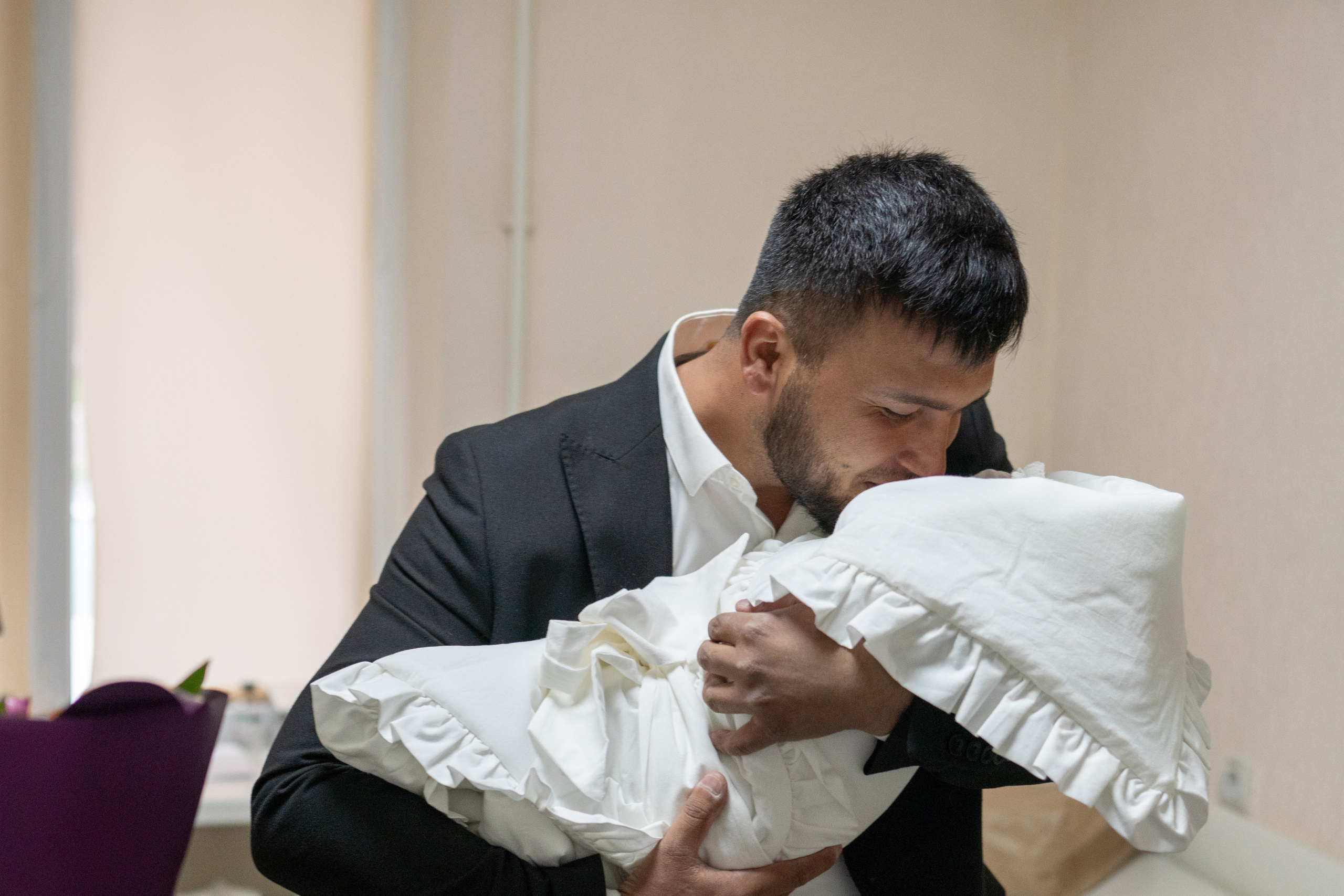 Выписка из роддома. Семейный фотограф и видеограф Алёна Ким